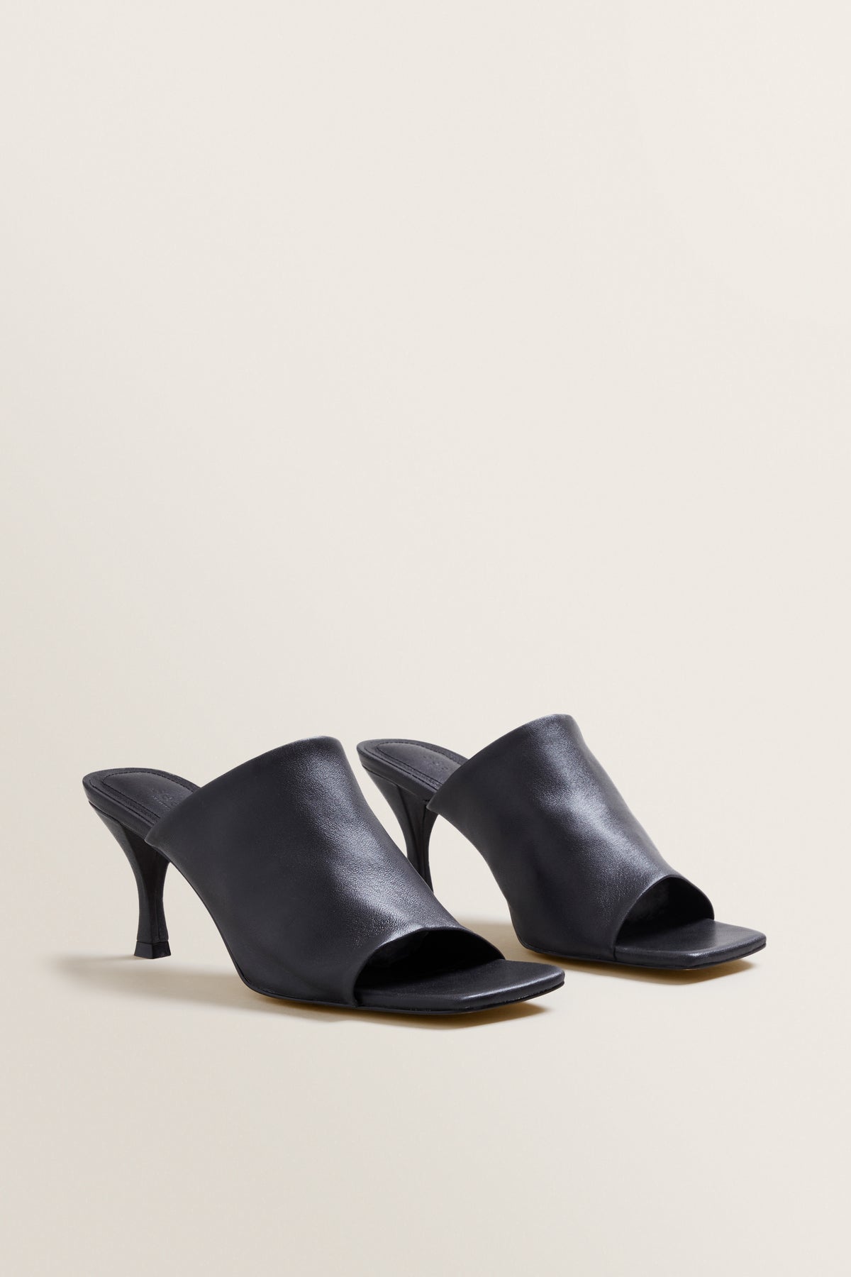 Kelly Leather Mule