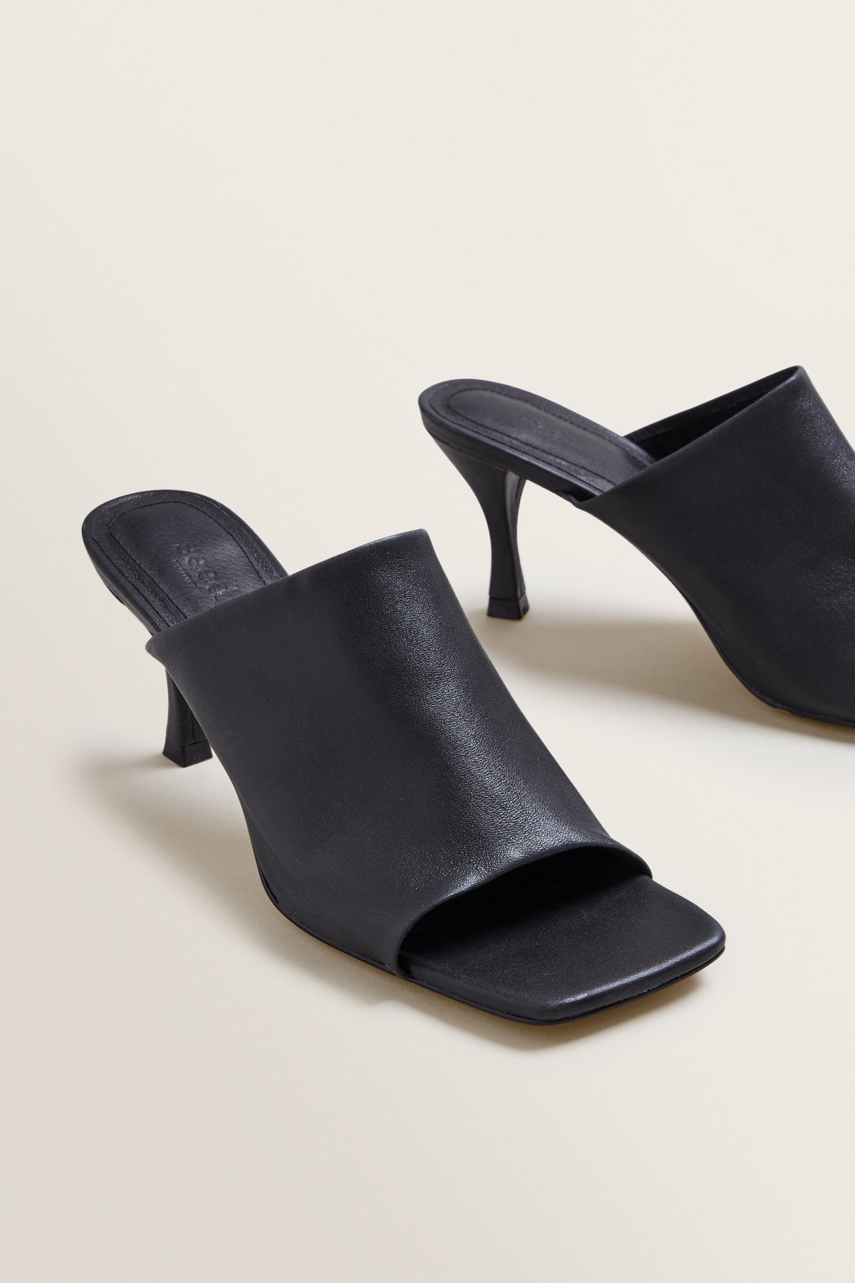Kelly Leather Mule