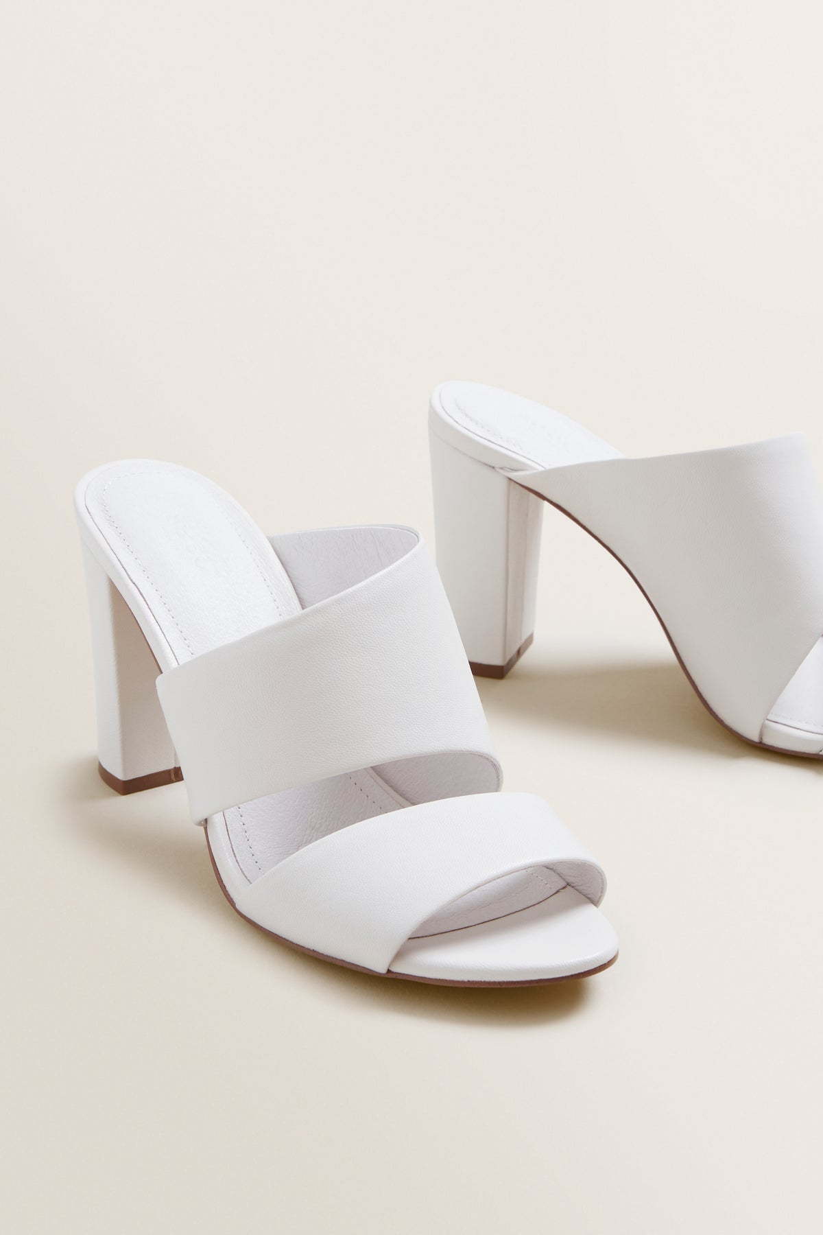 Amanda Heel