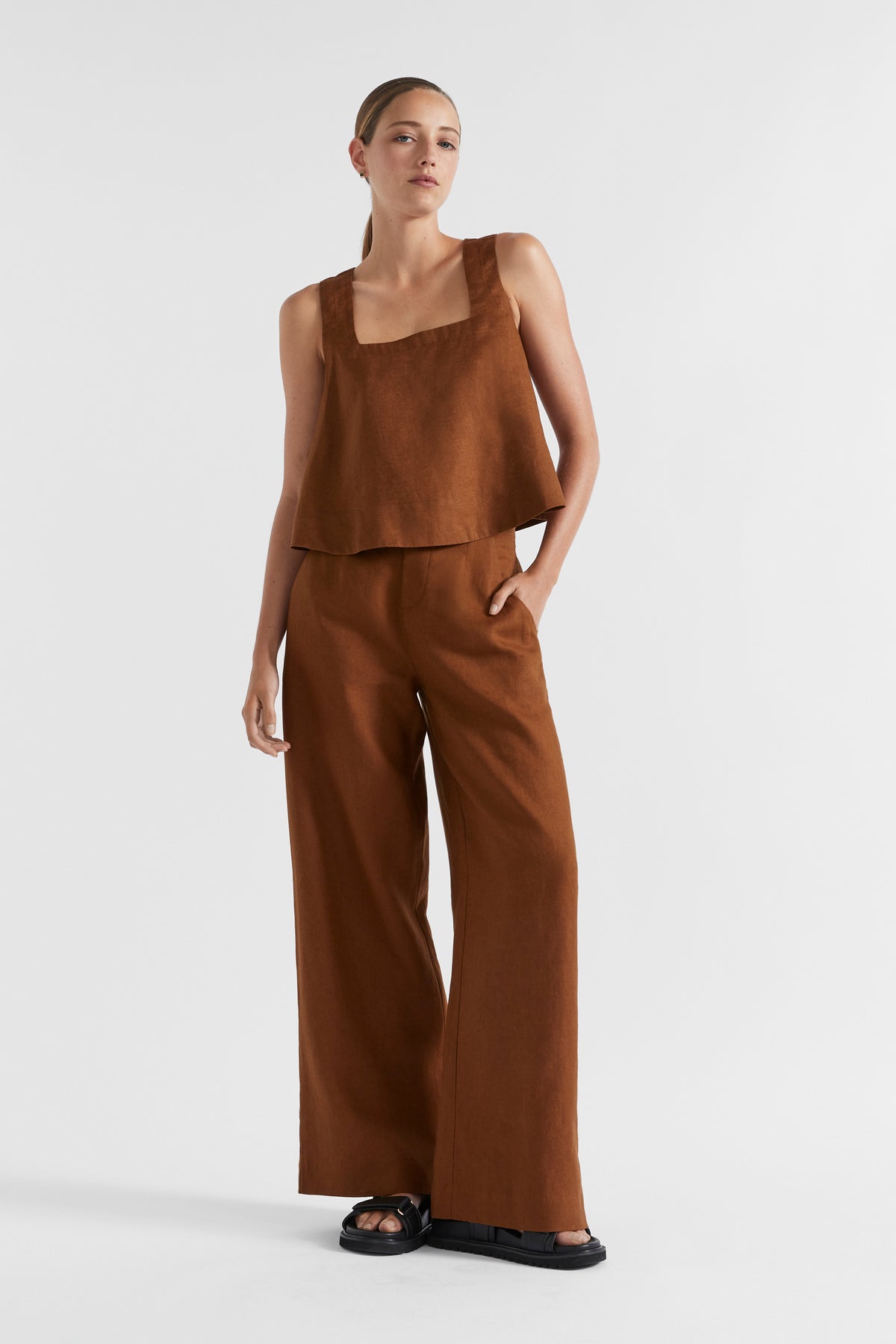 Core Linen Waisted Pant