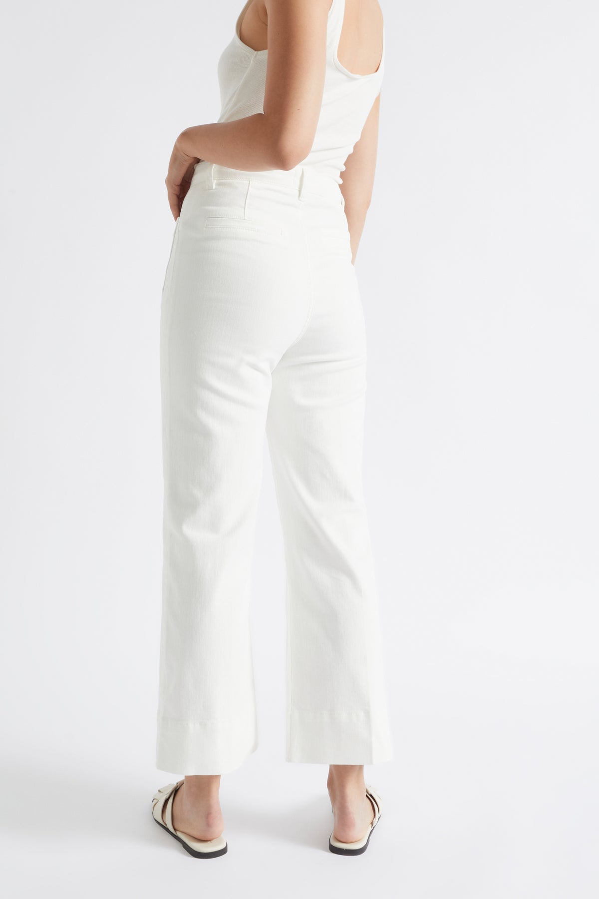 Core Wide Leg Pocket Jean