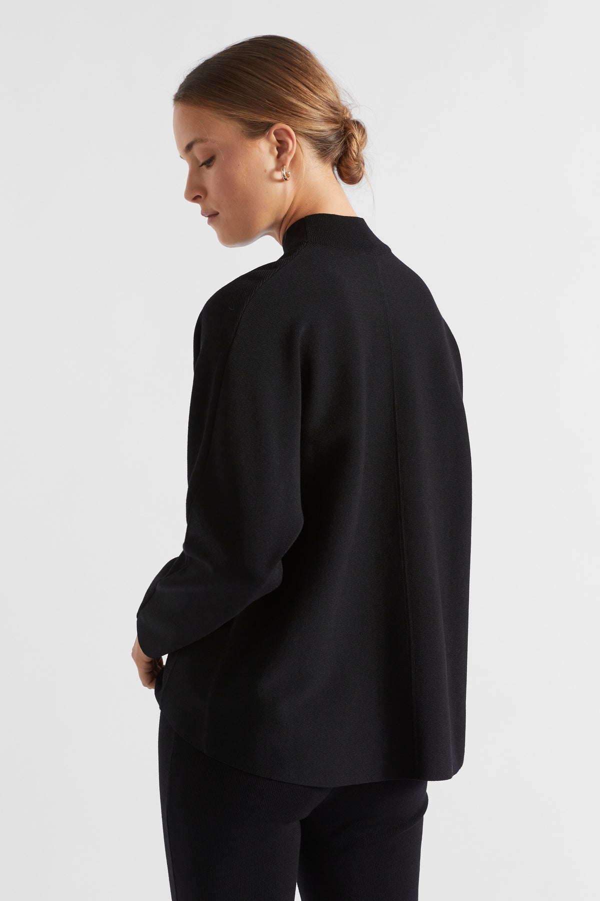 Crepe Cocoon Knit