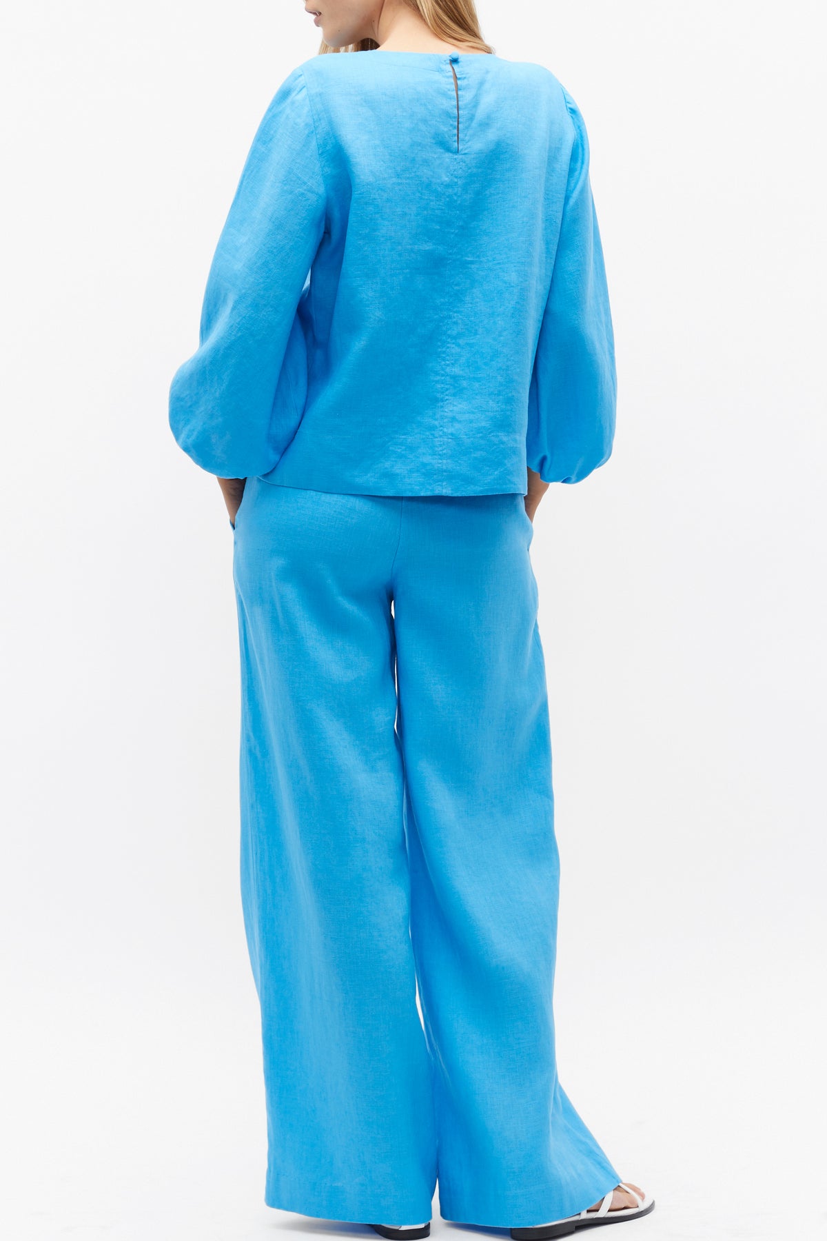 Core Linen Balloon Sleeve Top