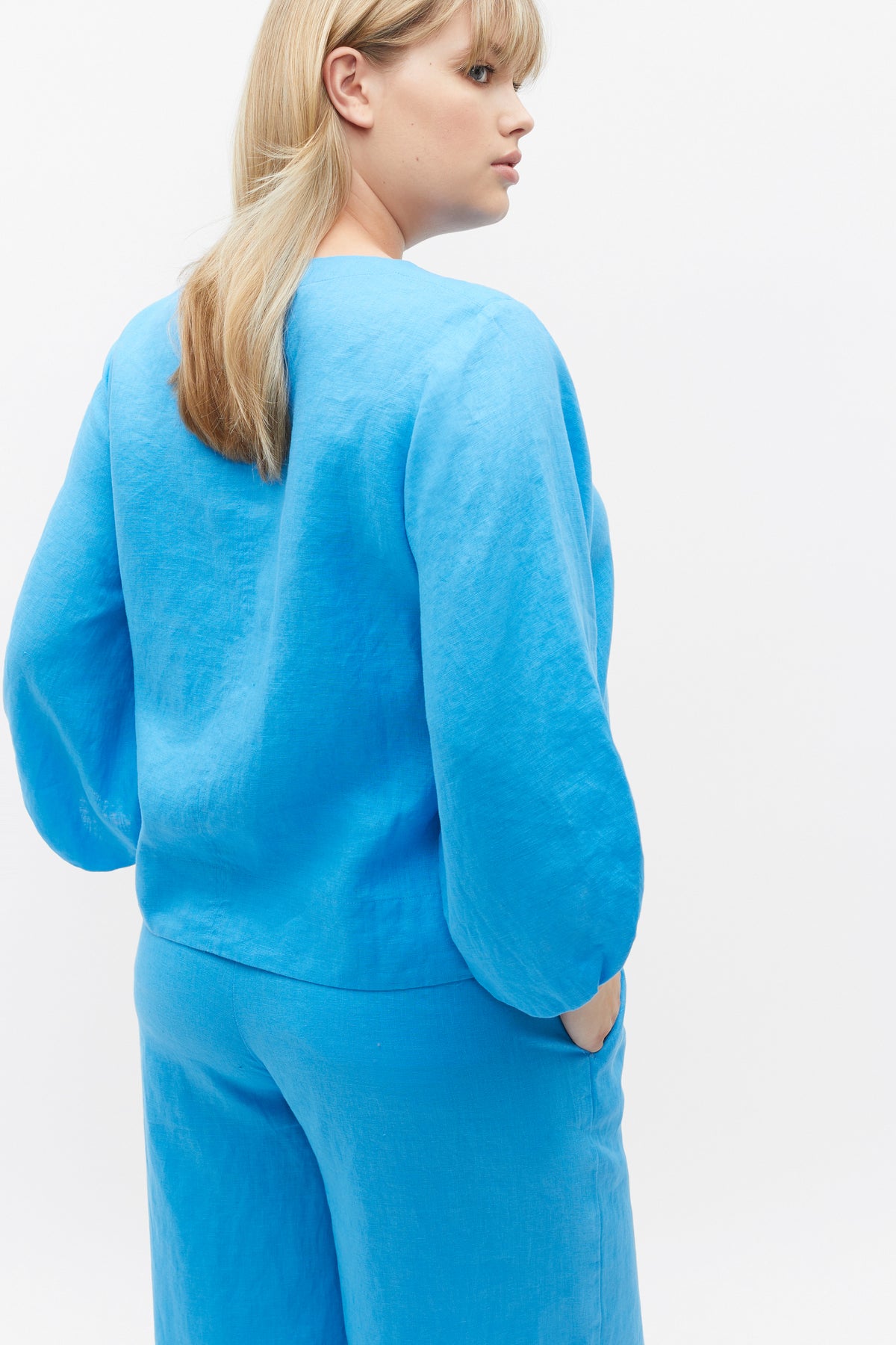 Core Linen Balloon Sleeve Top