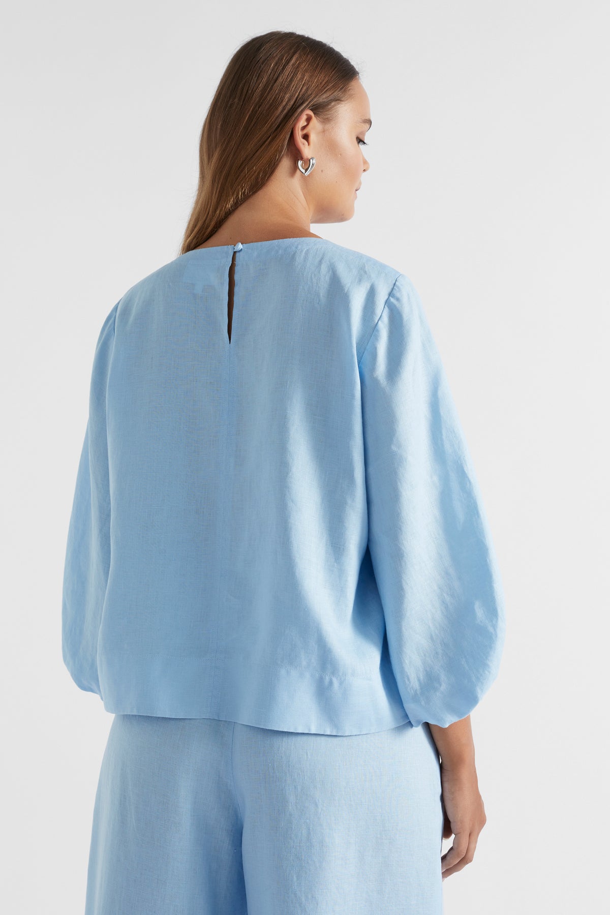 Core Linen Balloon Sleeve Top
