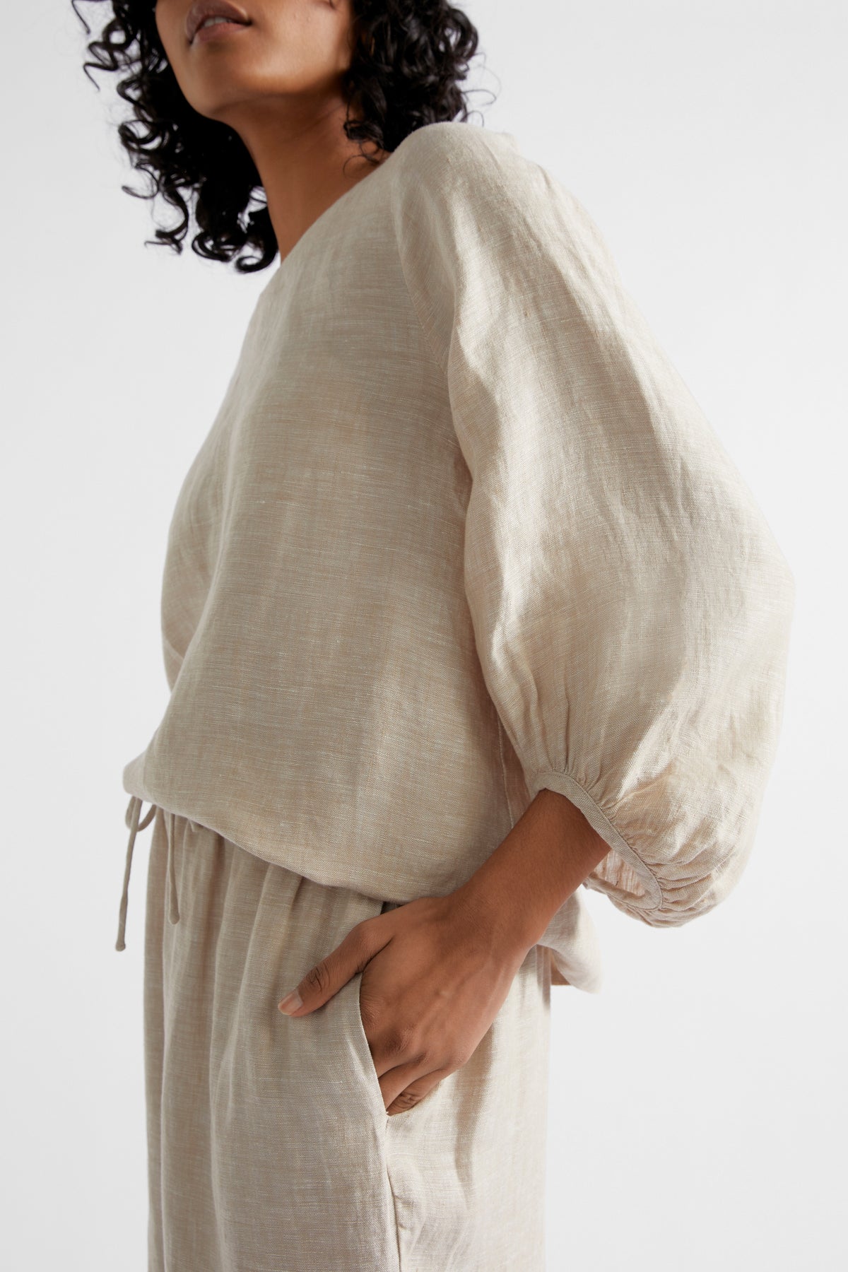 Core Linen Balloon Sleeve Top