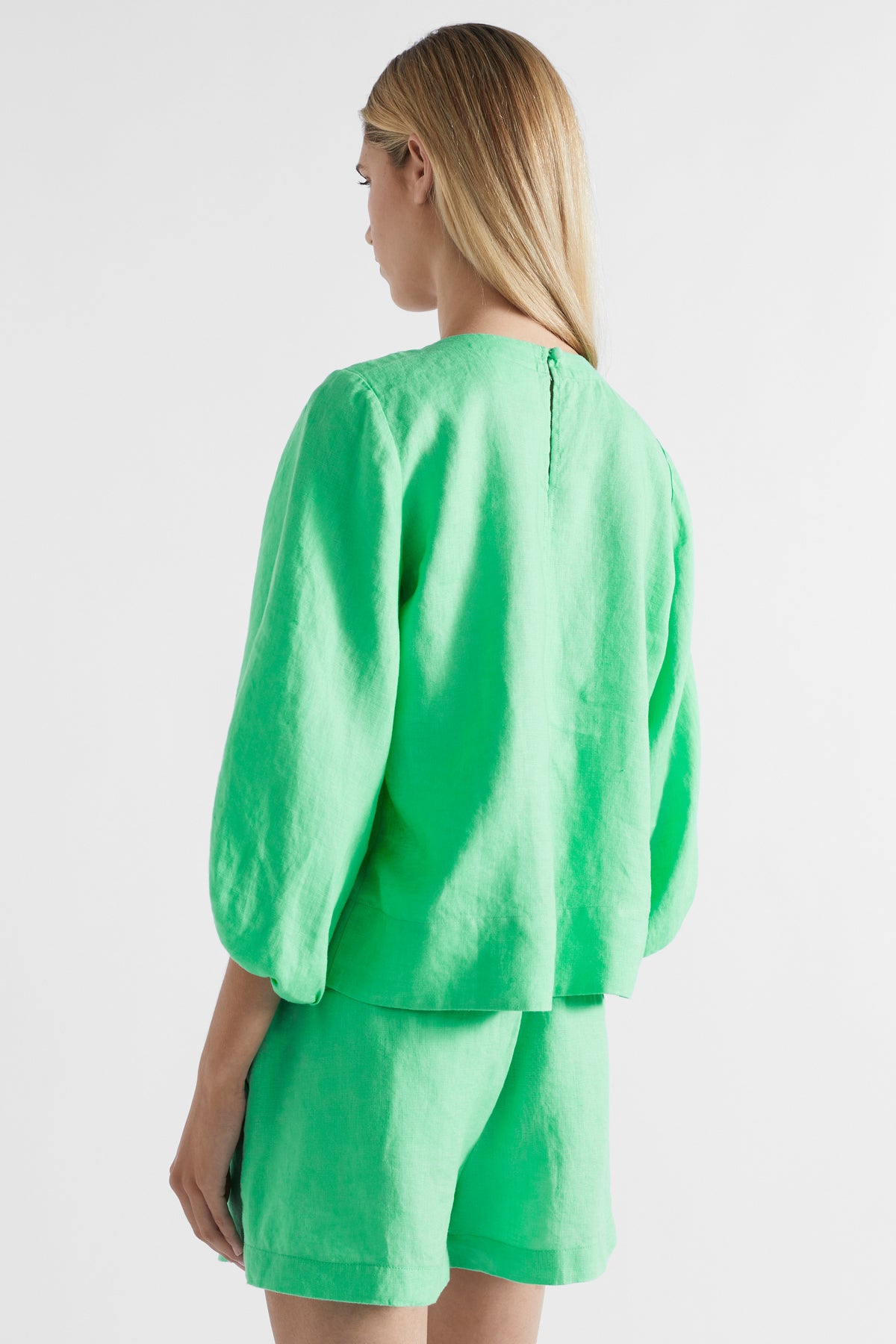 Core Linen Balloon Sleeve Top