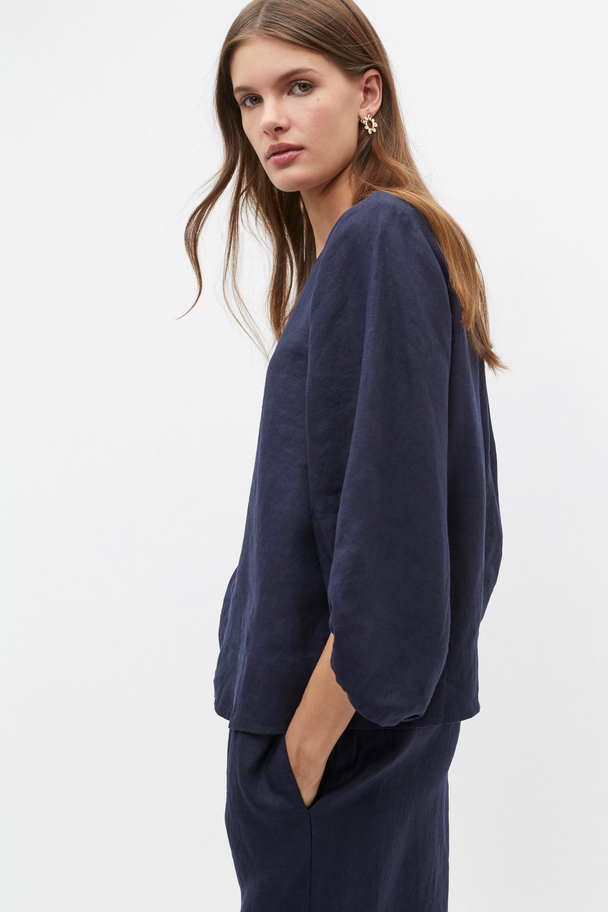 Core Linen Balloon Sleeve Top