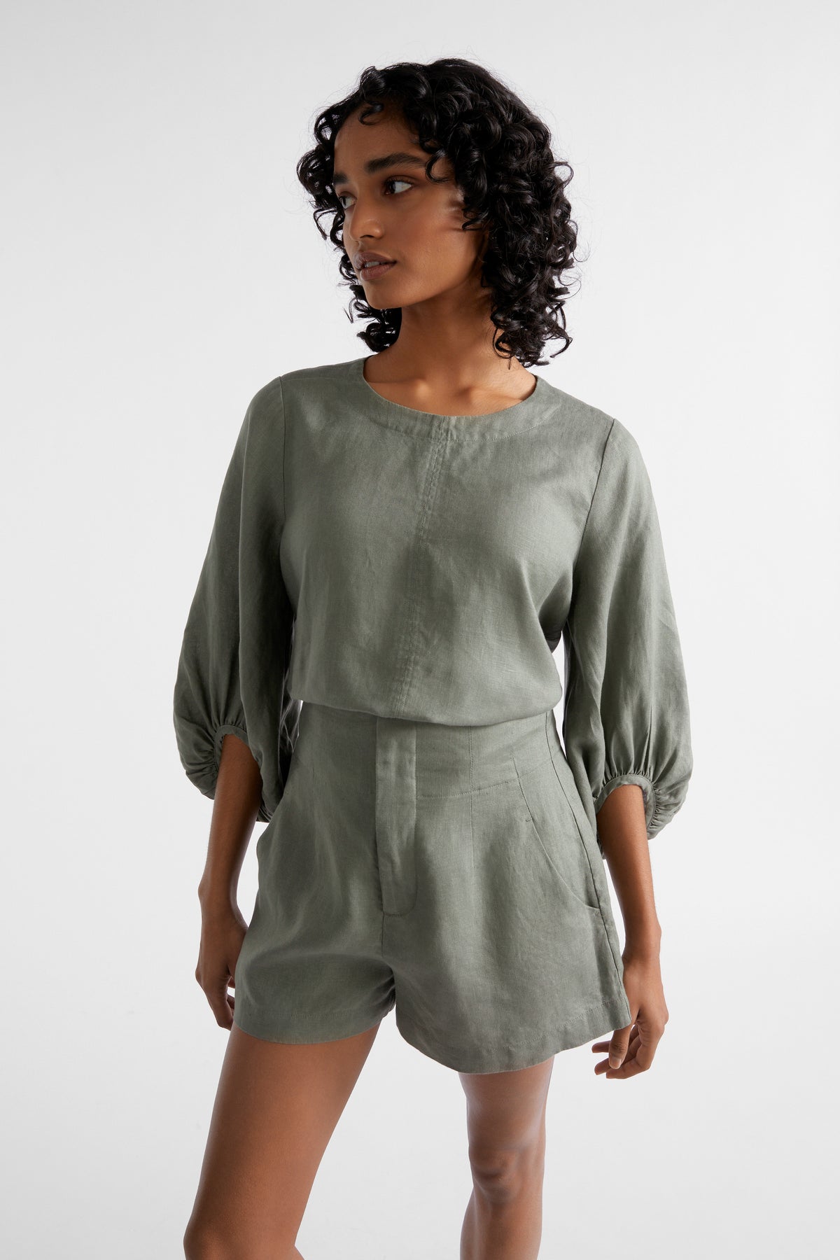 Core Linen Balloon Sleeve Top