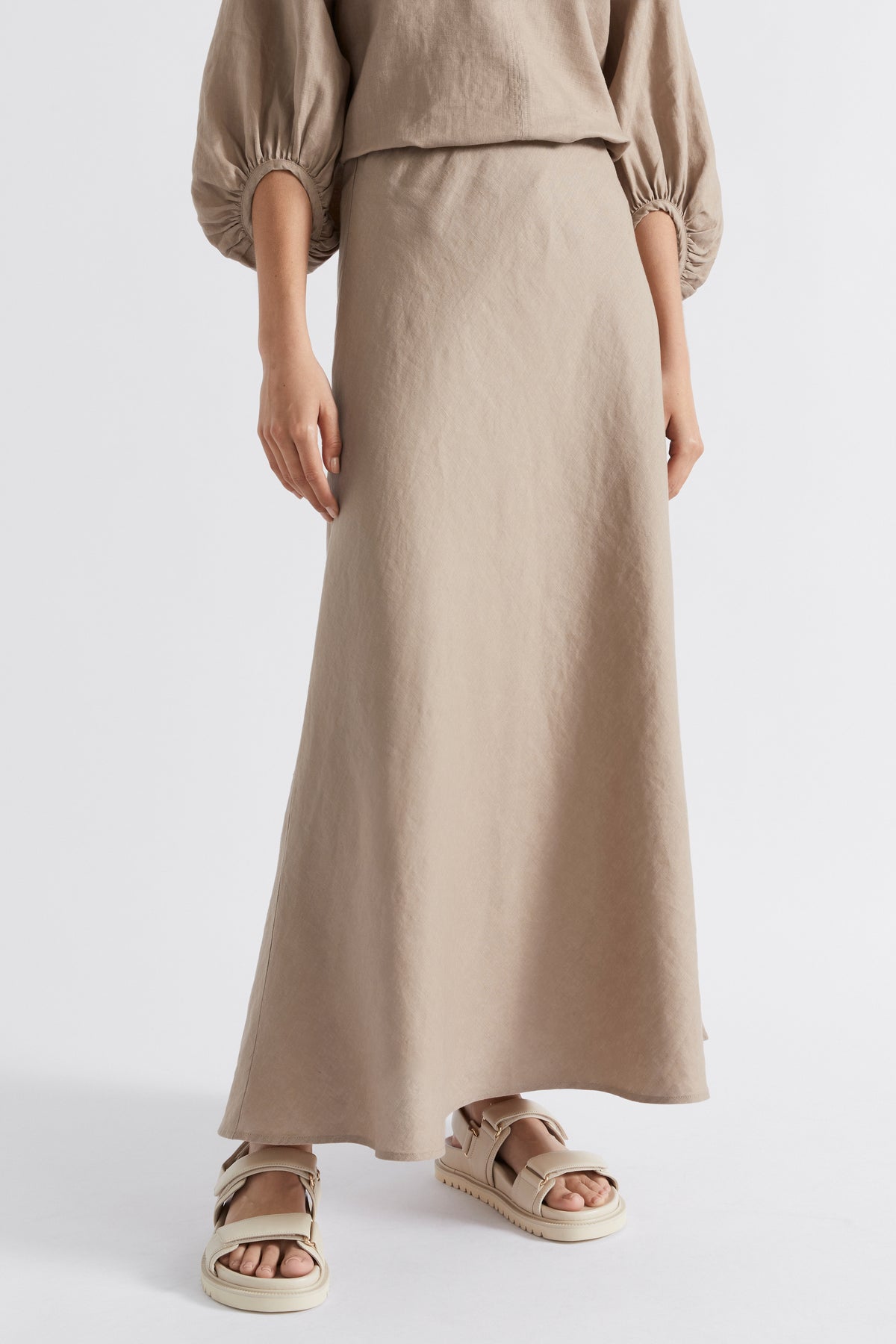 Core Linen Maxi Skirt