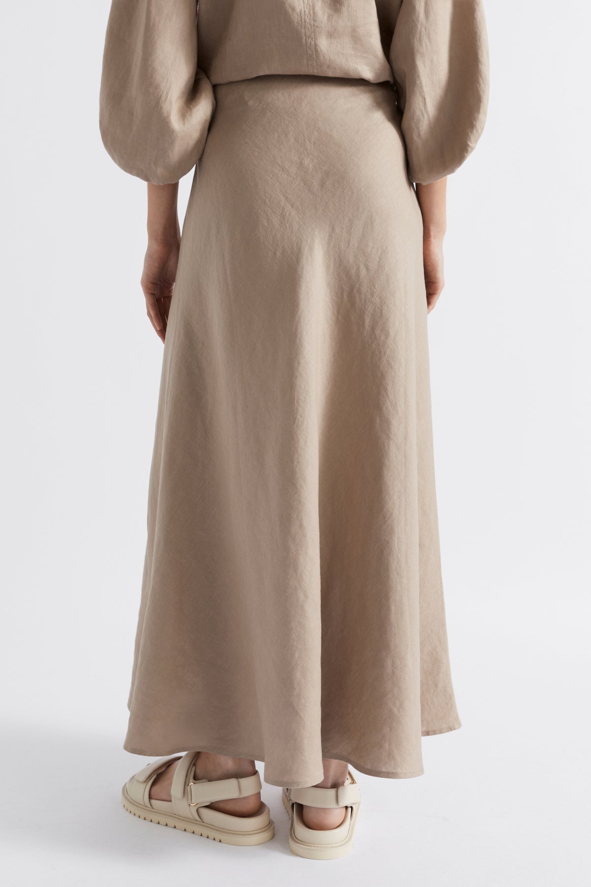 Core Linen Maxi Skirt