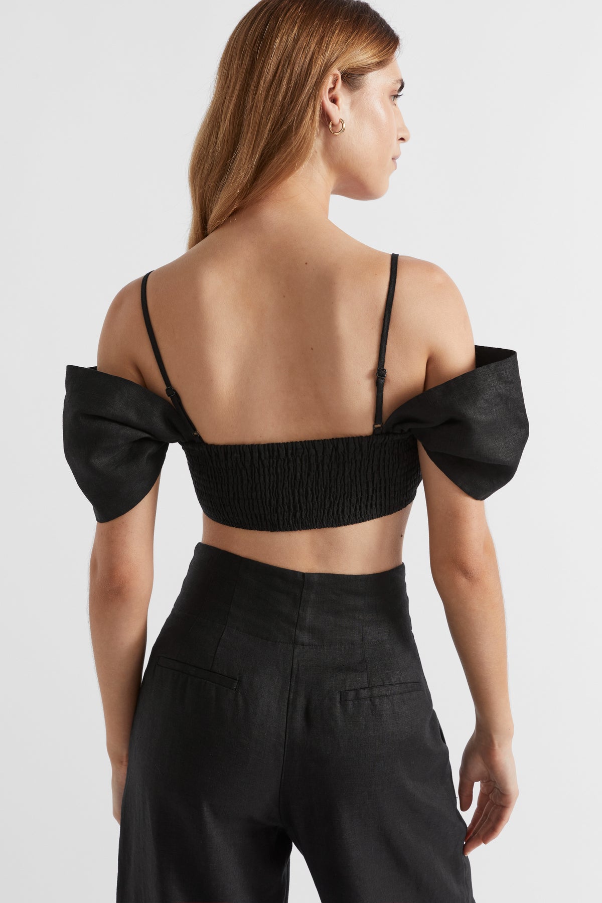 Twist Front Crop