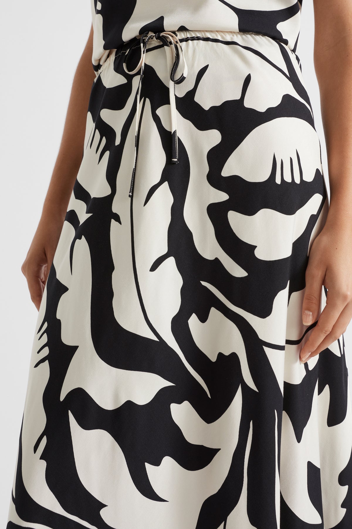 Mono Palm Skirt