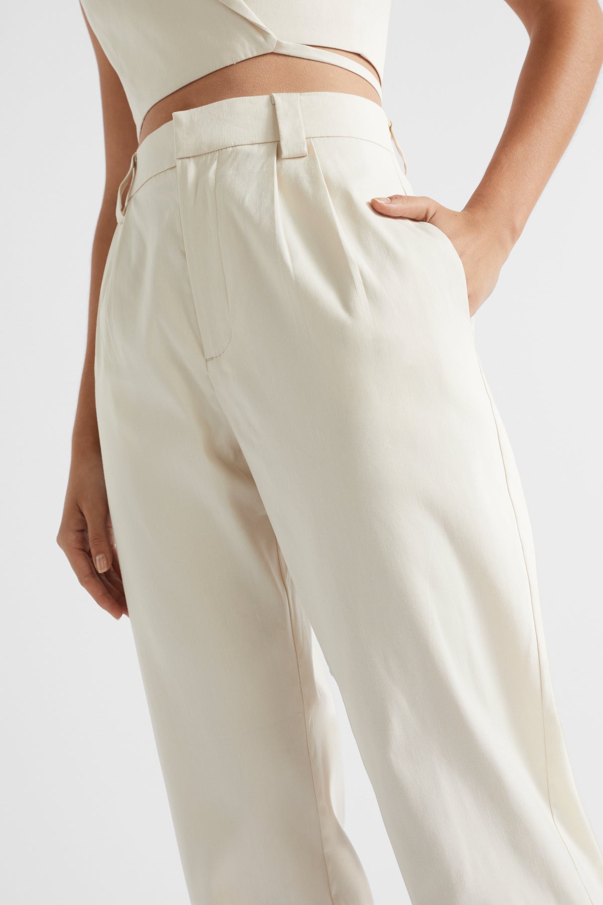 Pleat Front Trouser