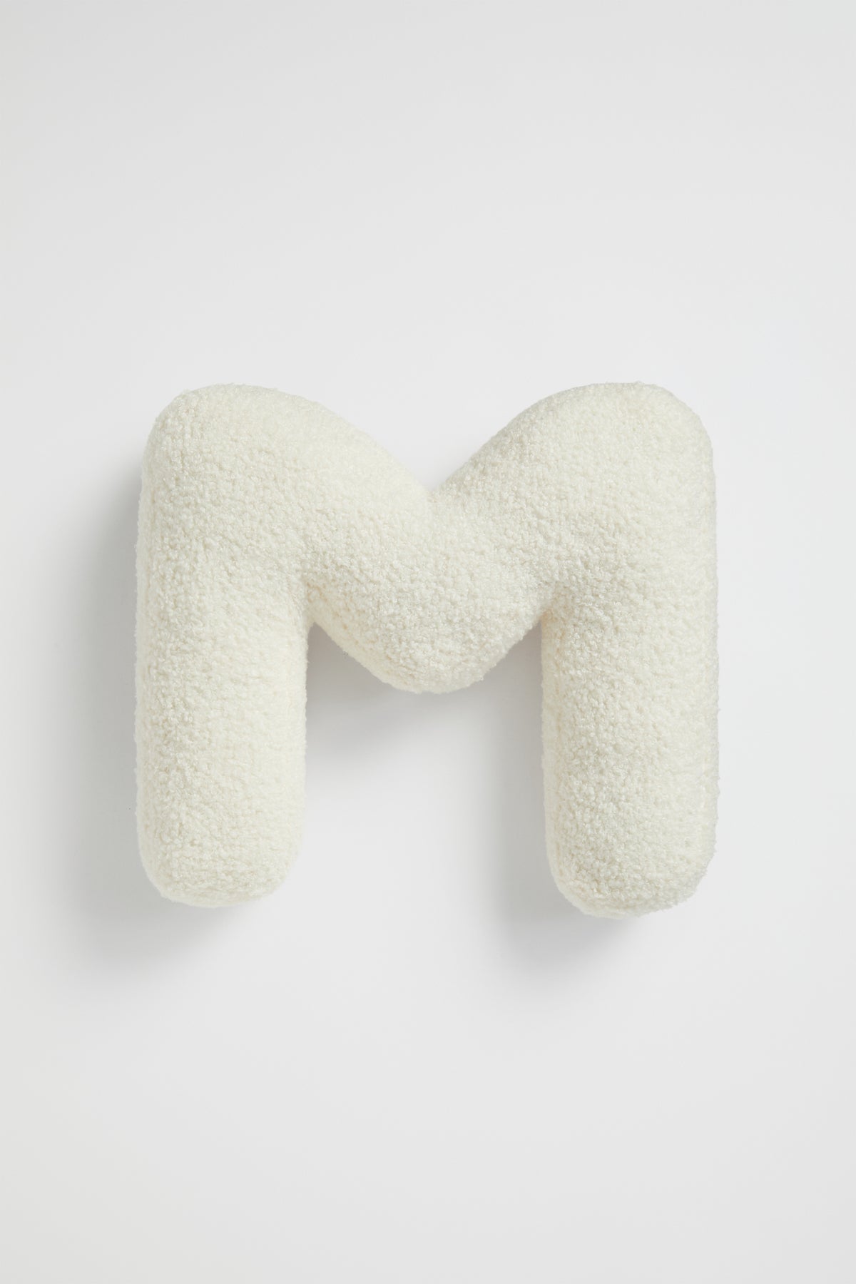 Teddy Initial Cushion Creme