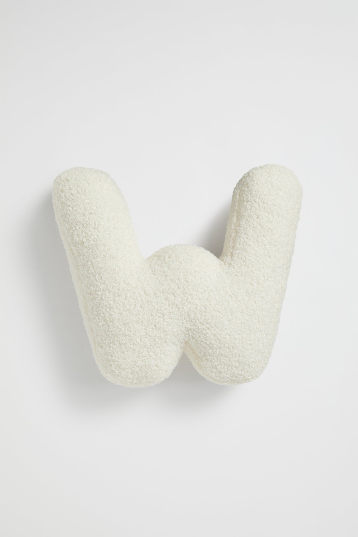 Teddy Initial Cushion Creme