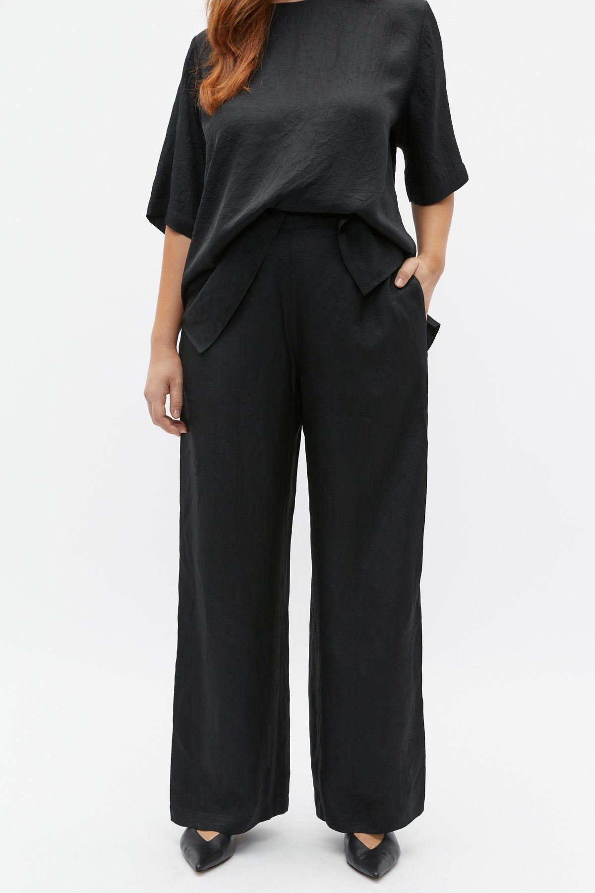 Textured Satin Elasticated Pant