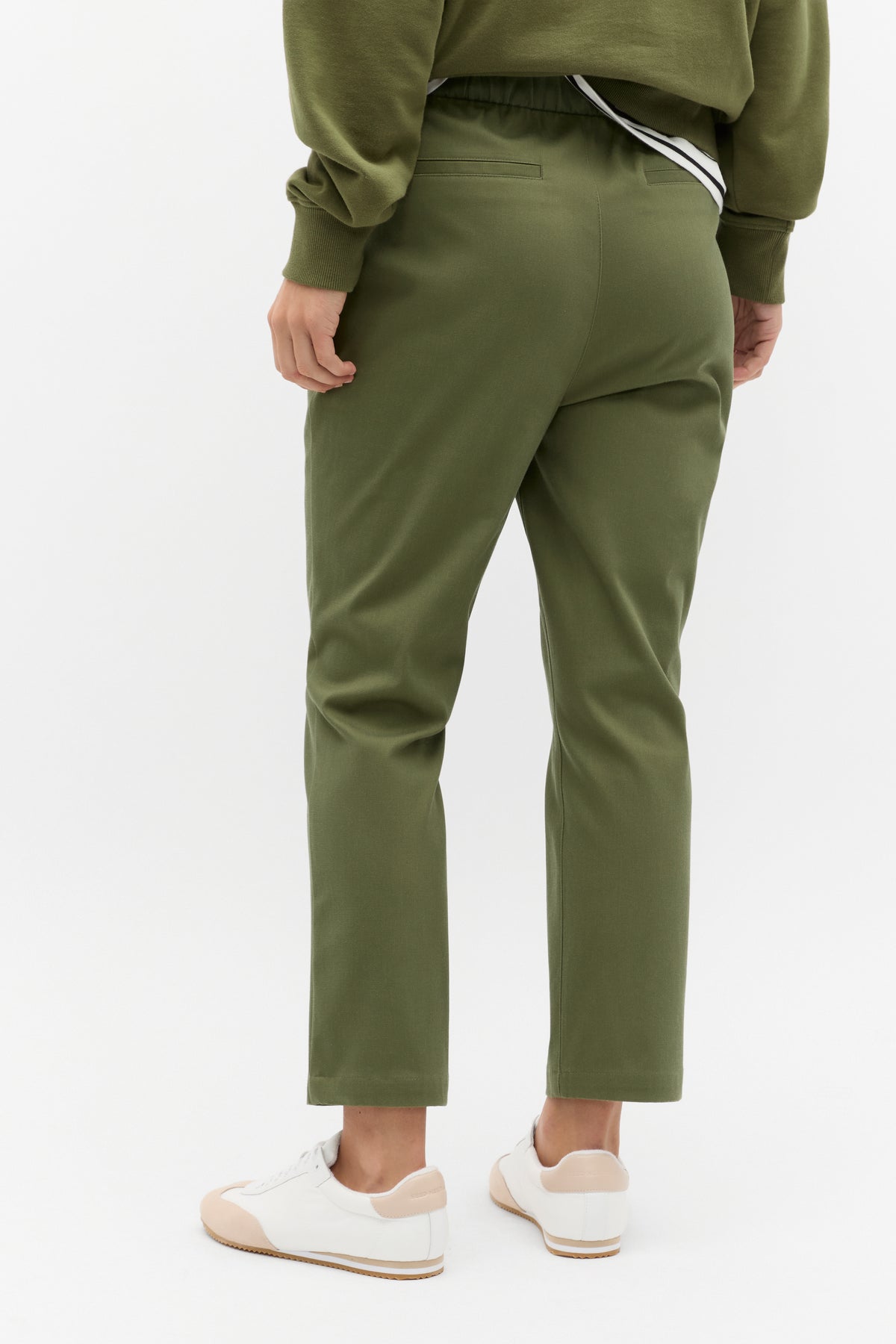 Tapered Leg Tie Pant