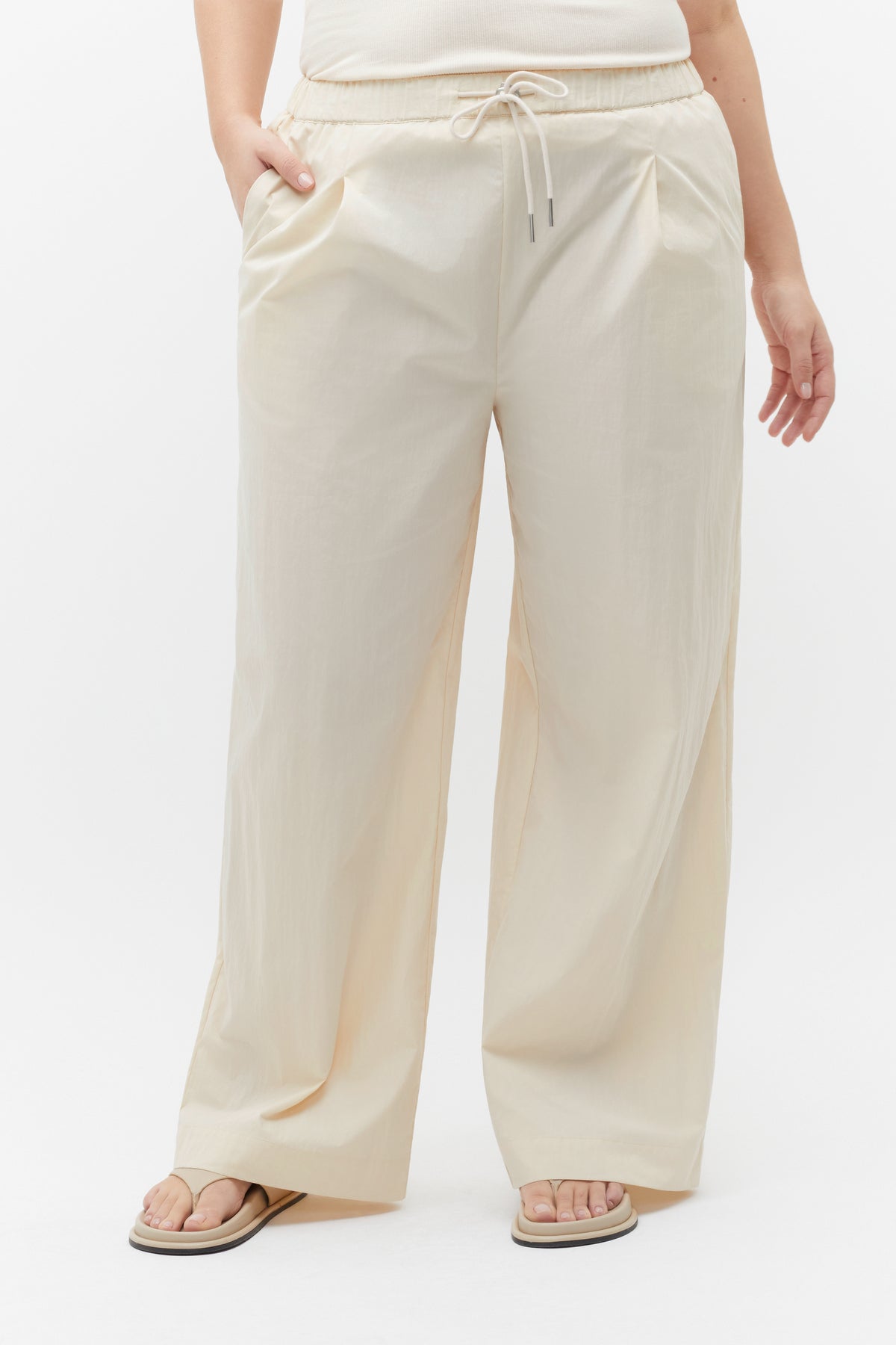 Wide Leg Drawstring Pant