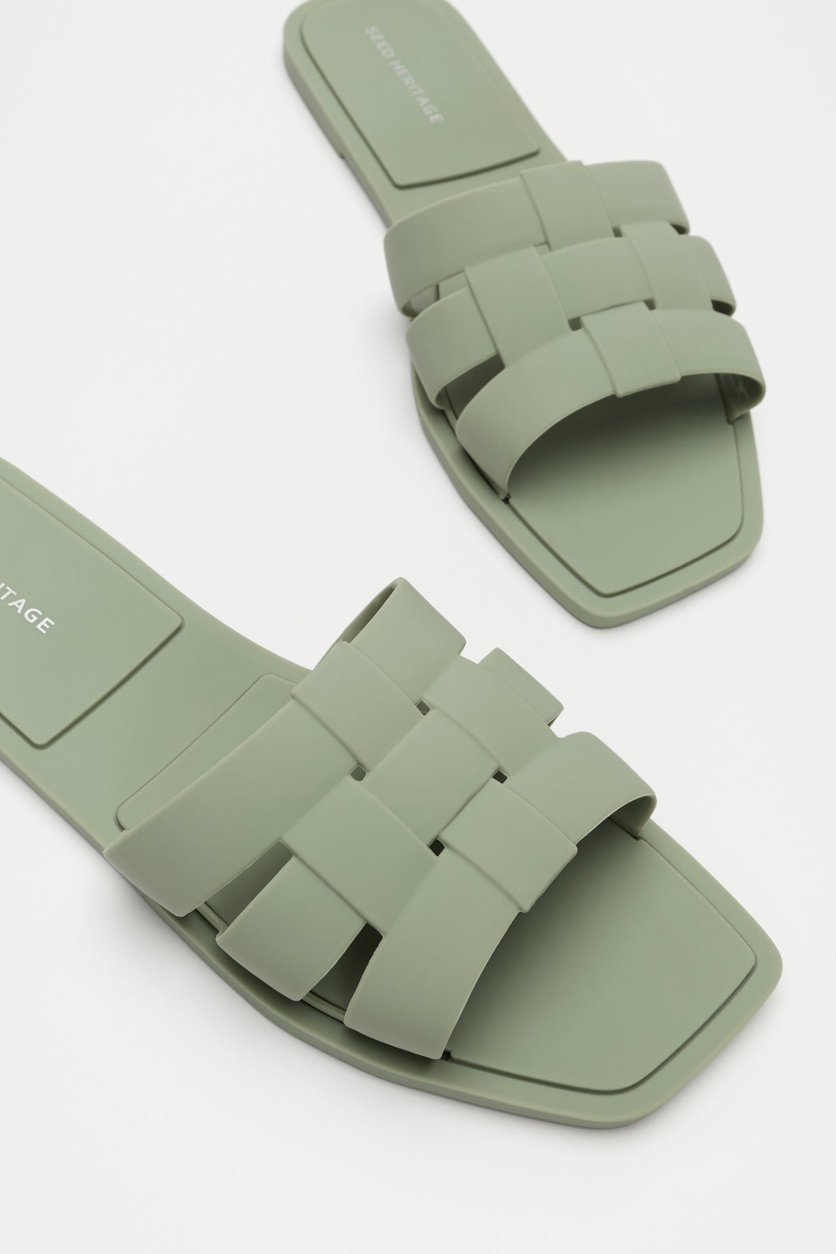 Woven Moulded Slide