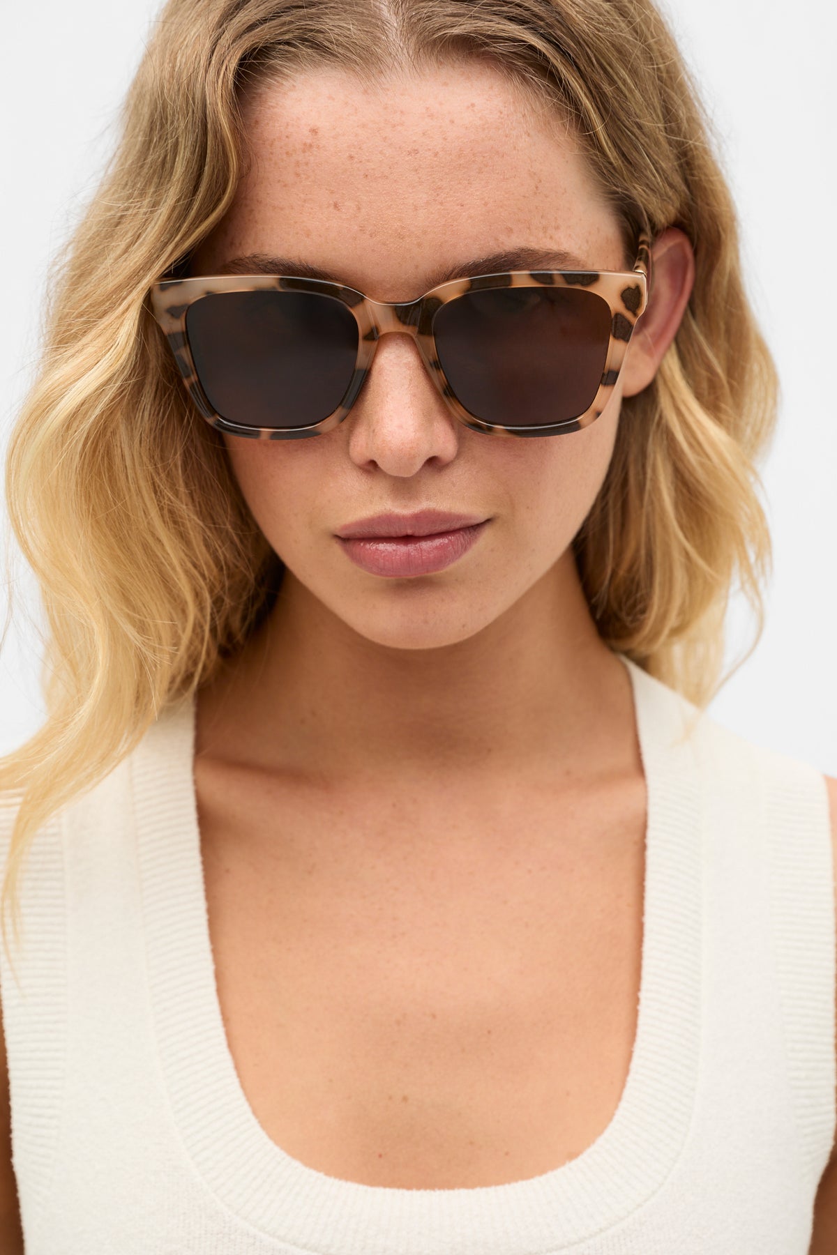 Daniella D Frame Sunglasses