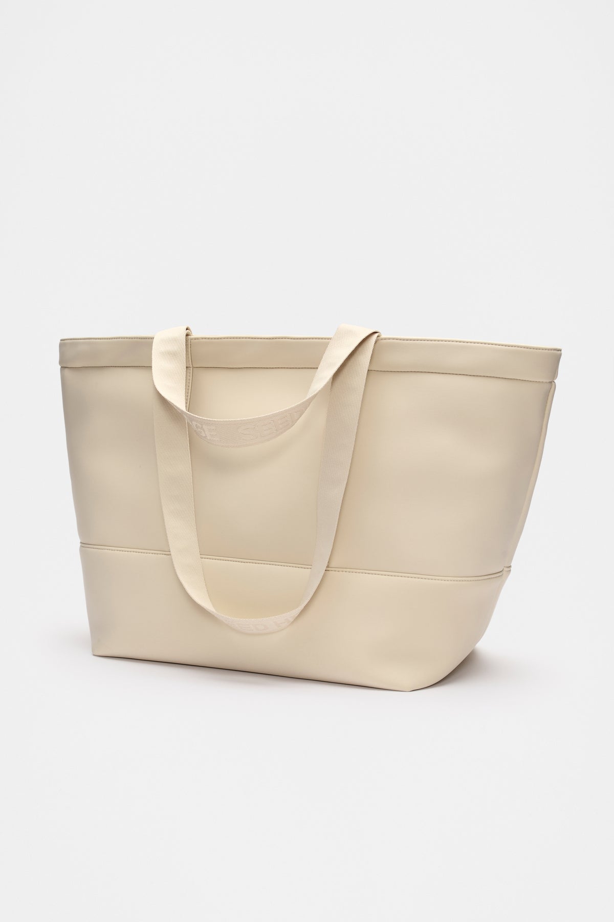 Seed Overnight Tech Tote