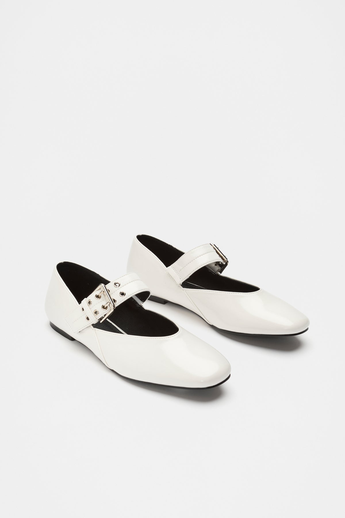 Buckle Ballet Flat