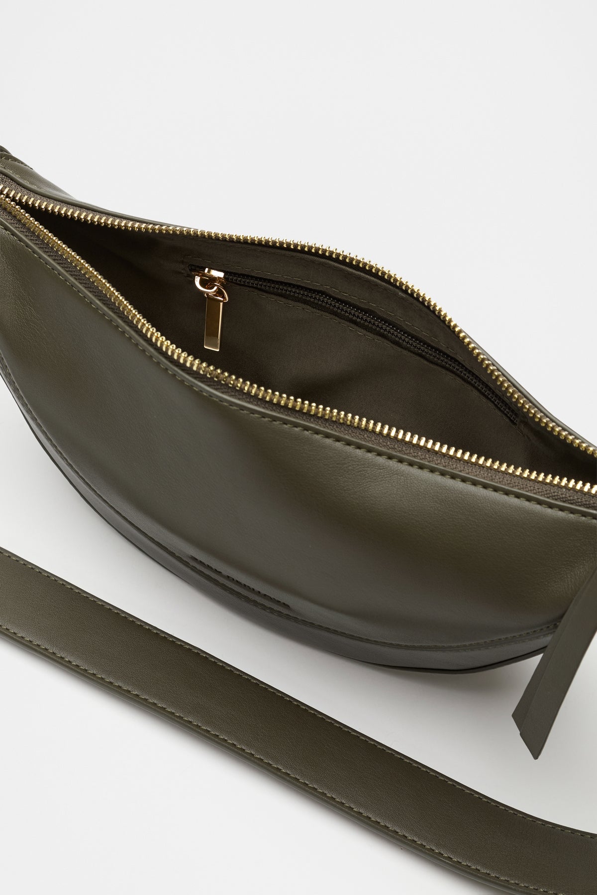 Relaxed Crossbody Bag