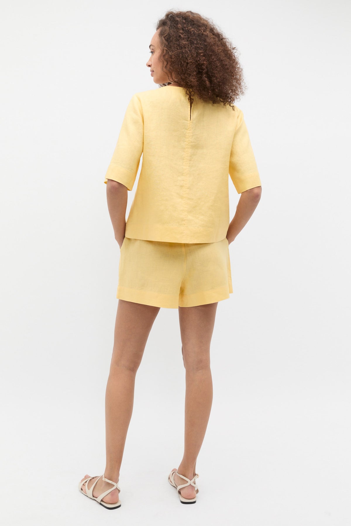 Core Linen Tee