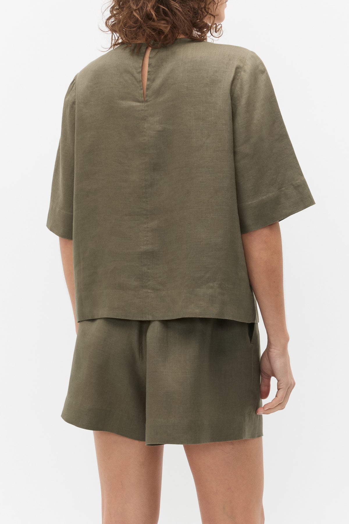 Core Linen Tee