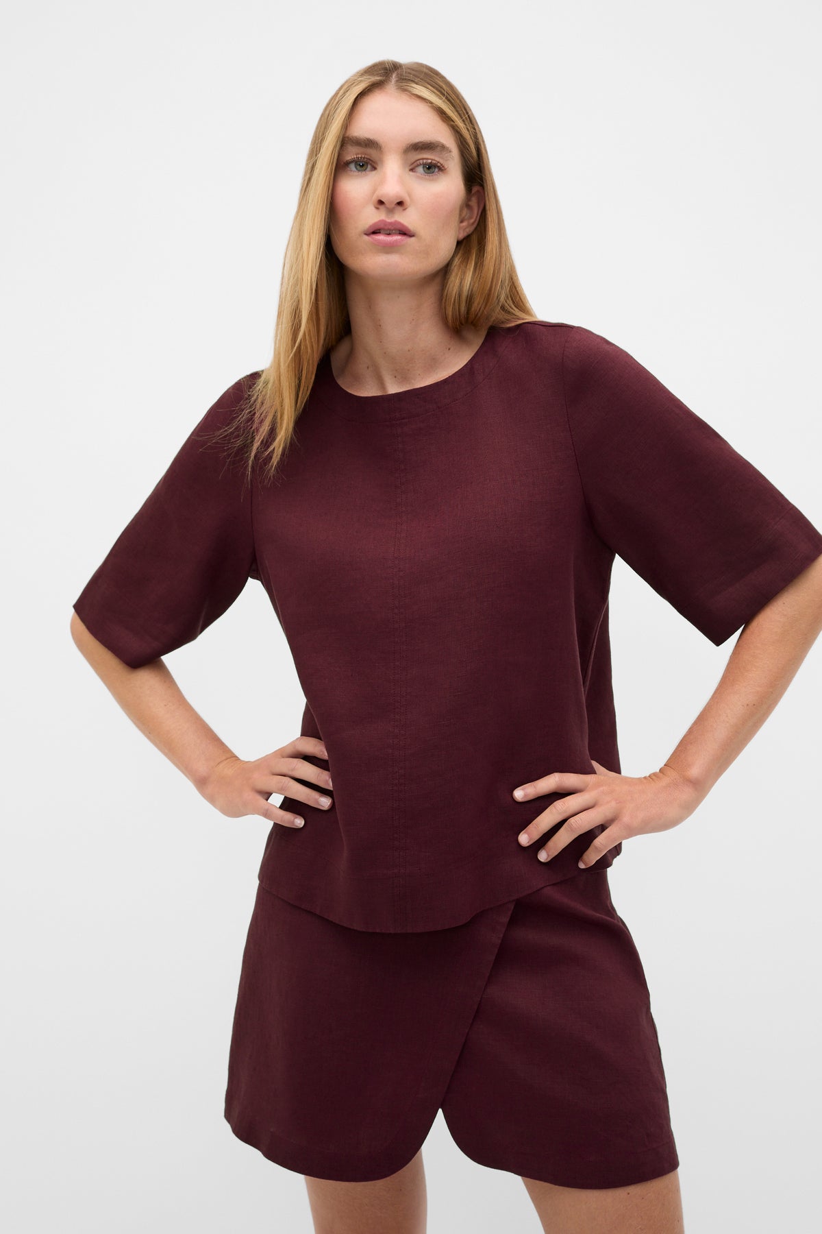 Core Linen Tee