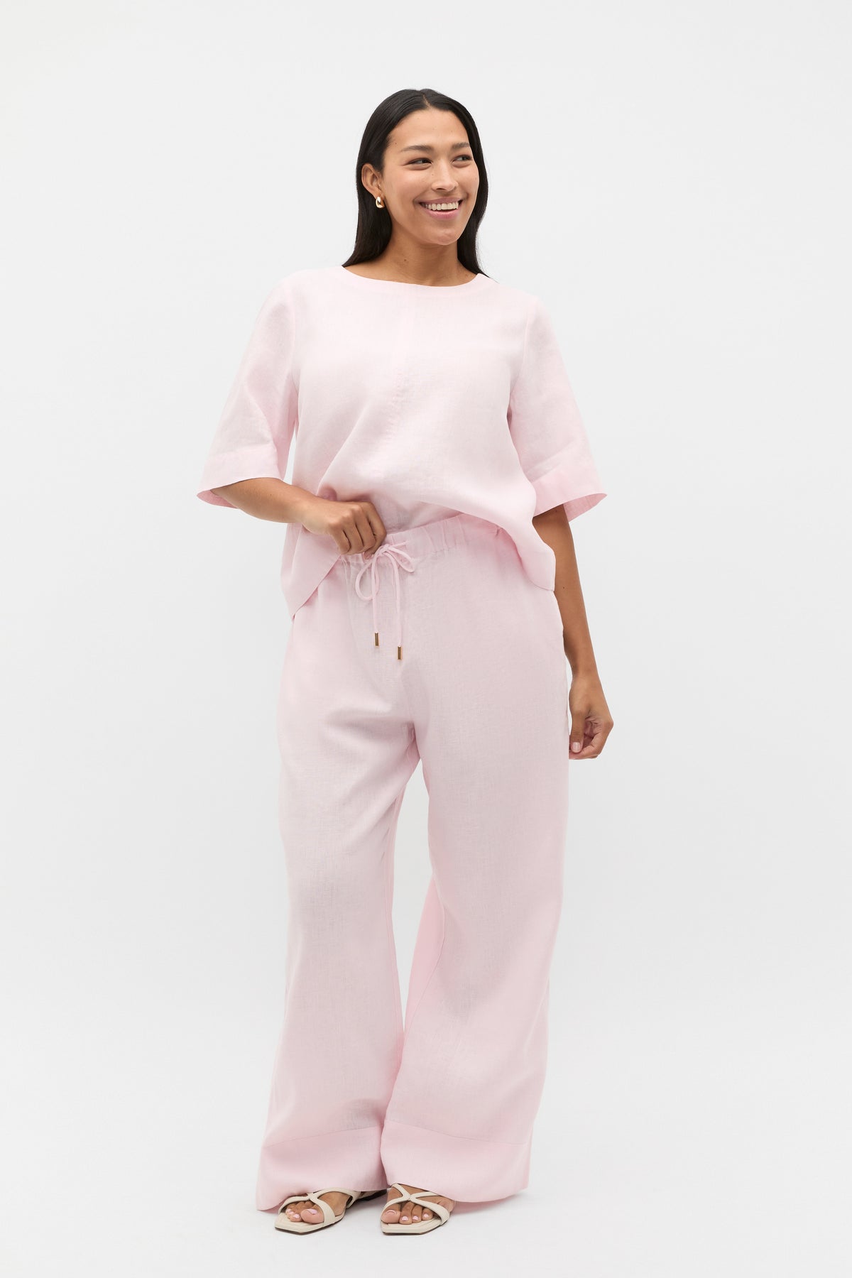 Core Linen Tee