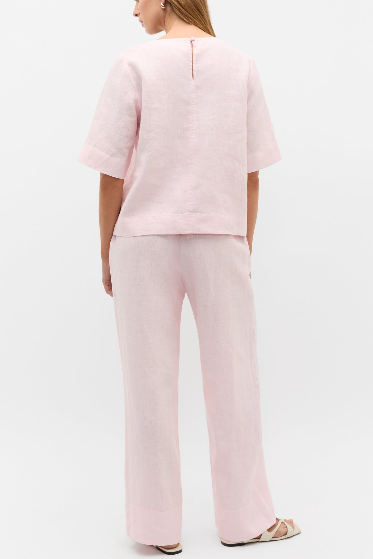 Core Linen Tee