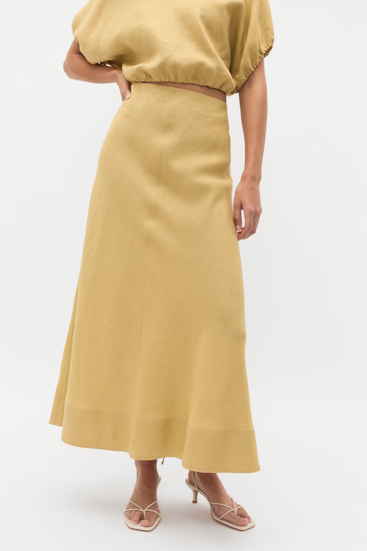 Core Linen Seam Front Skirt