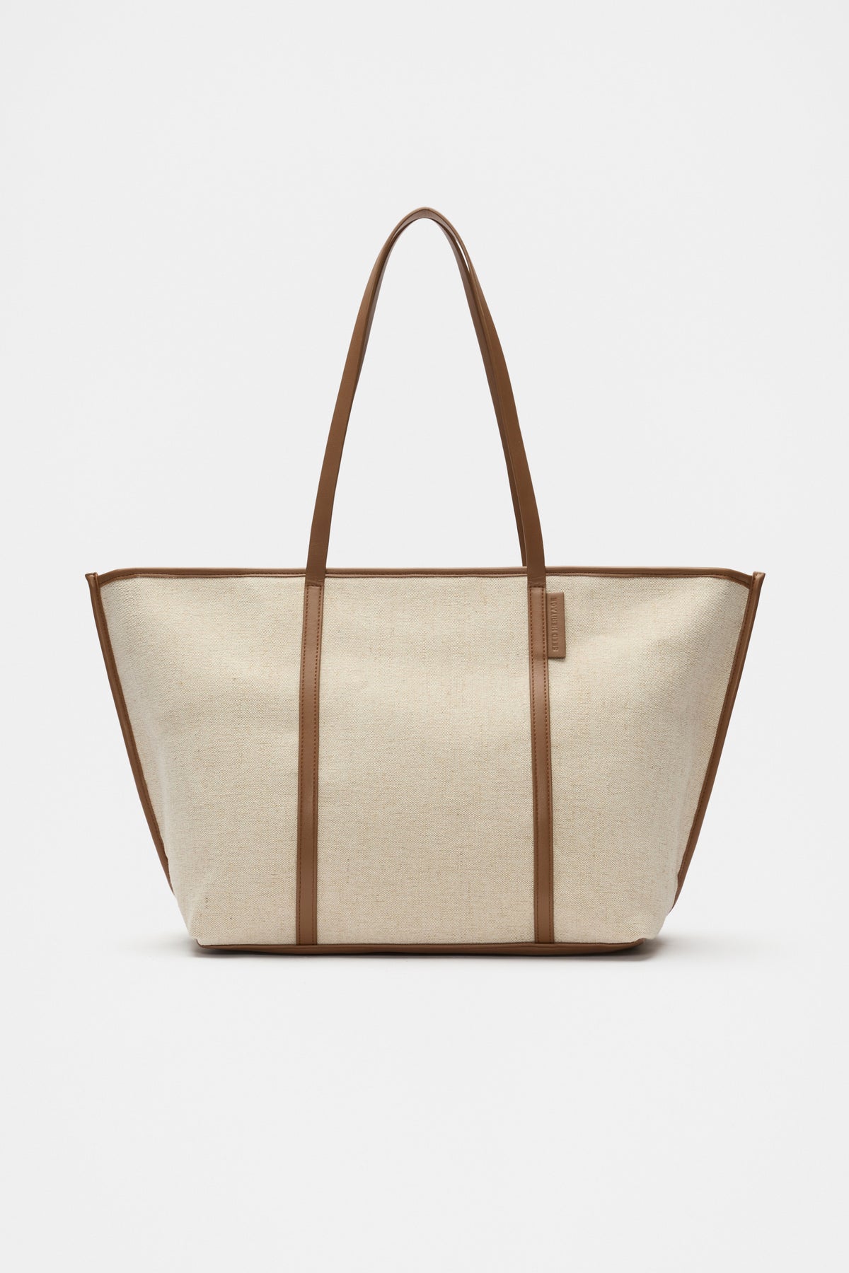 Trim Detail Tote
