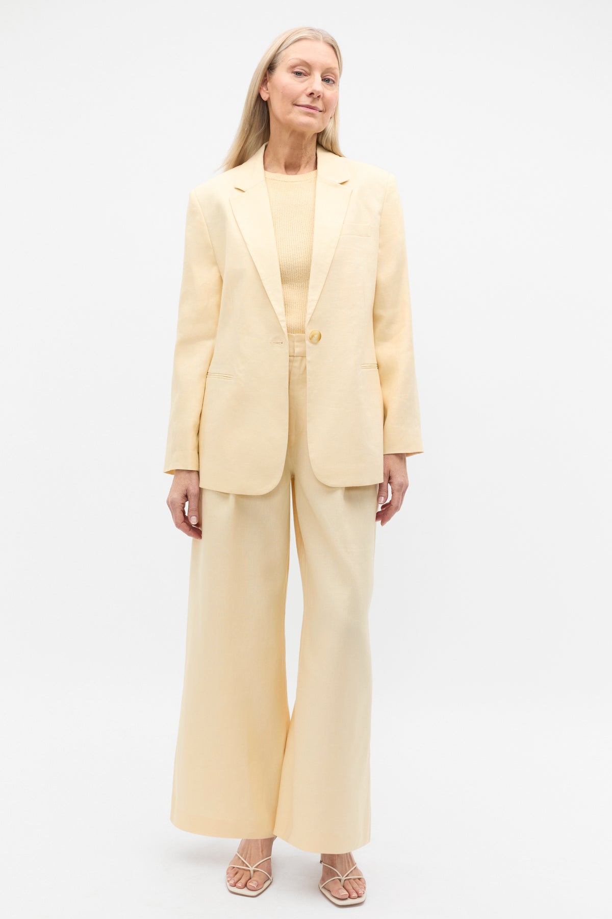 Tailored Linen Blazer