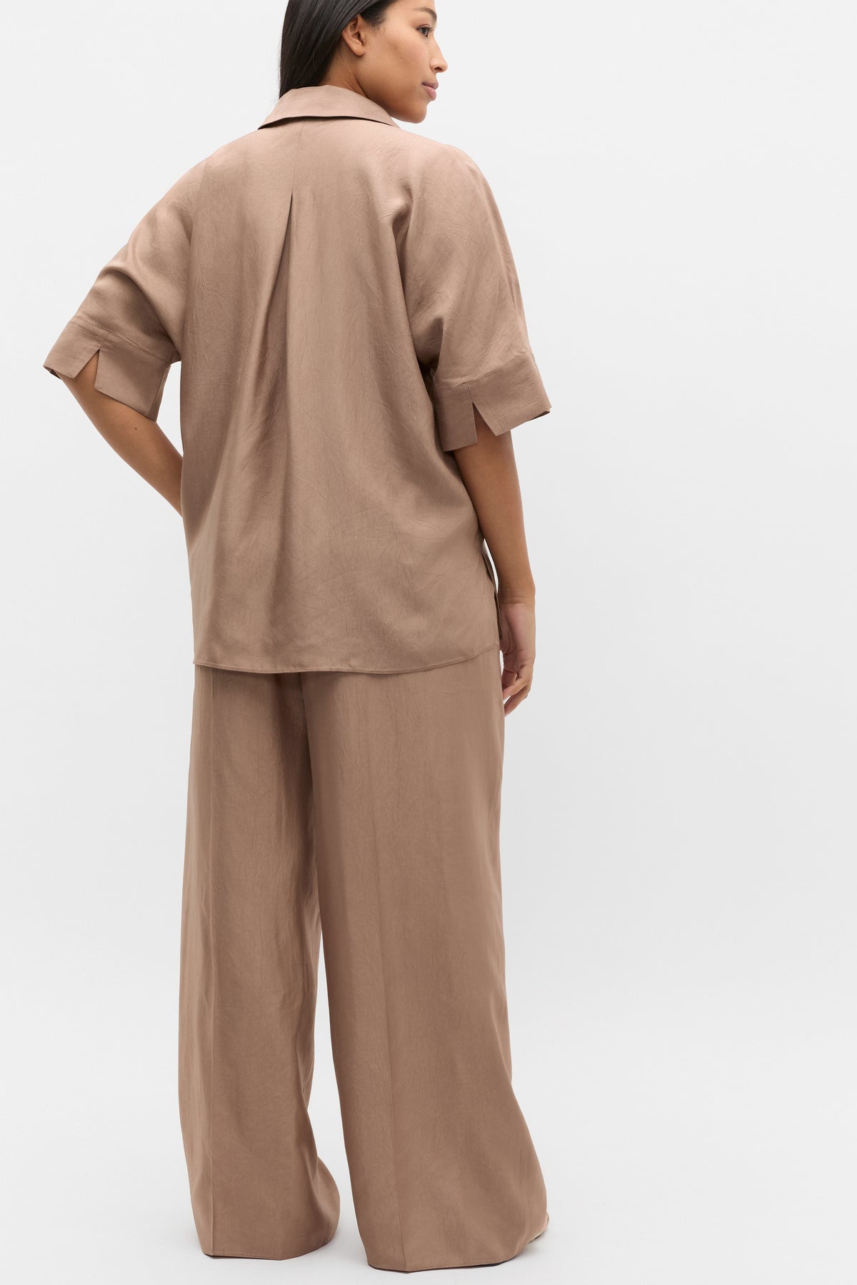 Crinkled Satin Collared Popover