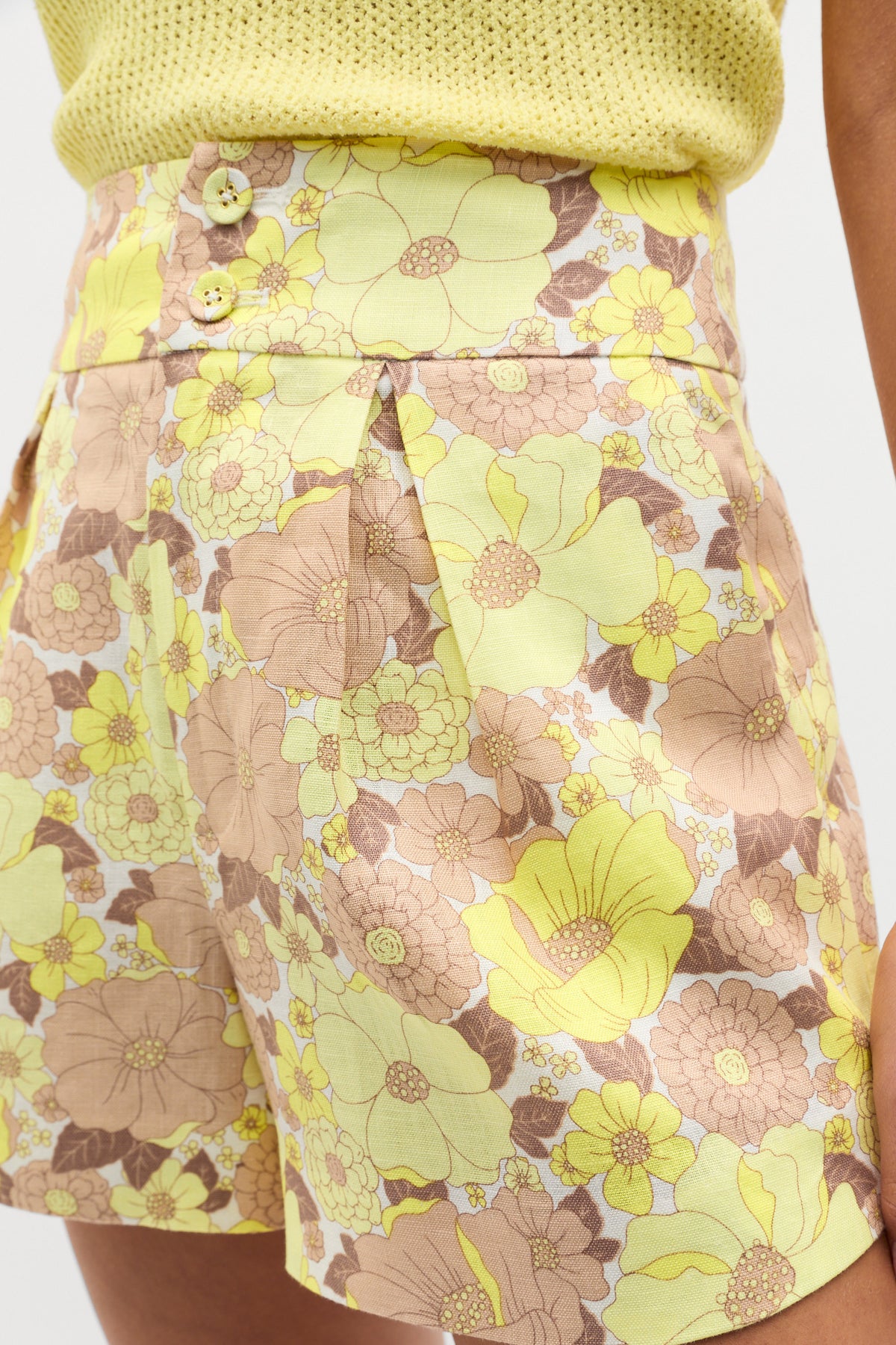 Linen Vintage Floral Short