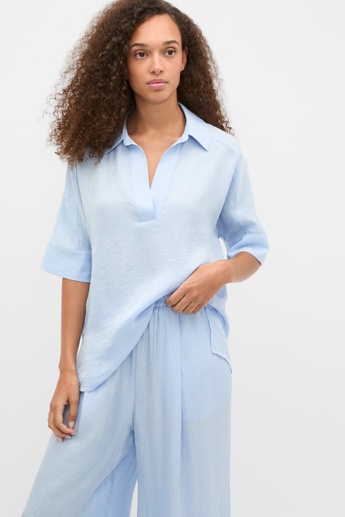 Textured Satin Collared Popover