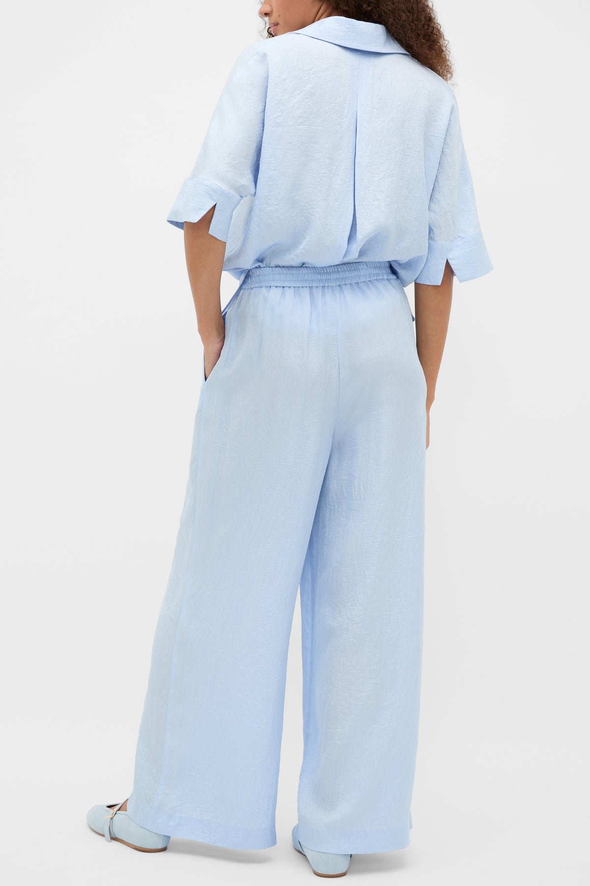Textured Satin Gathered Pant