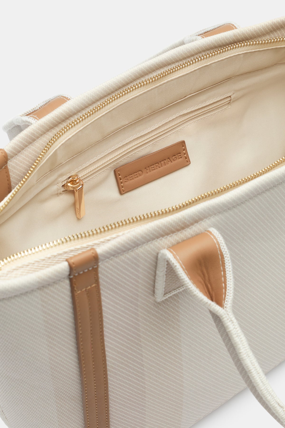 Textured Stripe Carry All