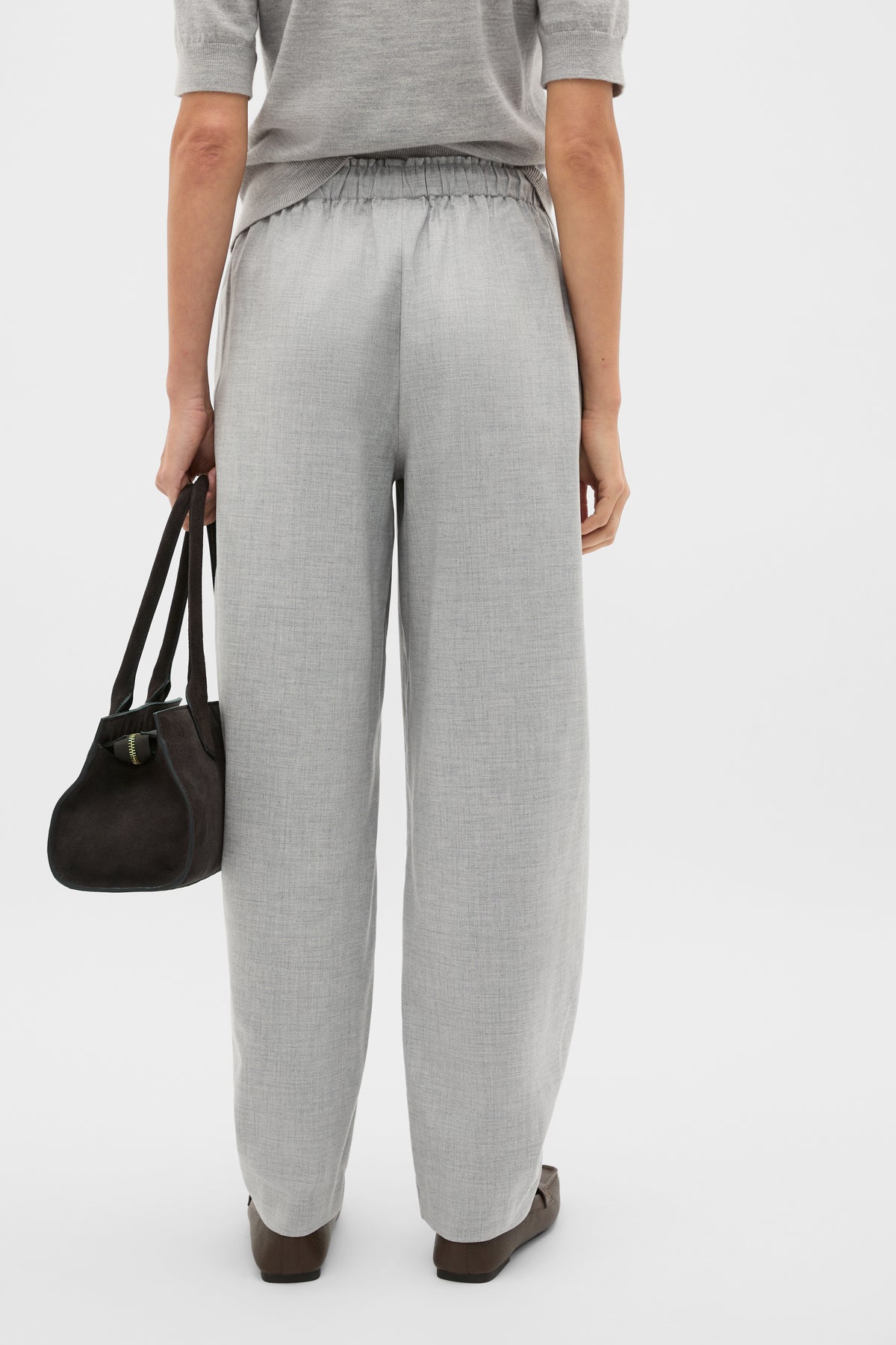 Soft Suiting Barrel Leg Pant