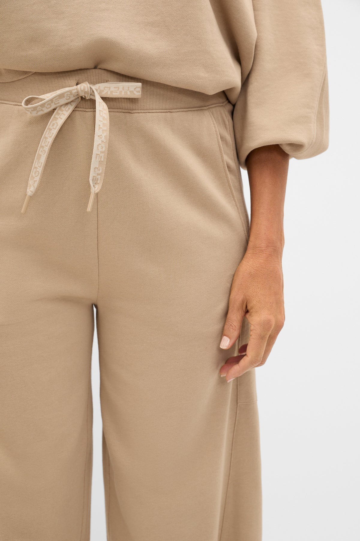 MD Terry Tie Front Trackpant