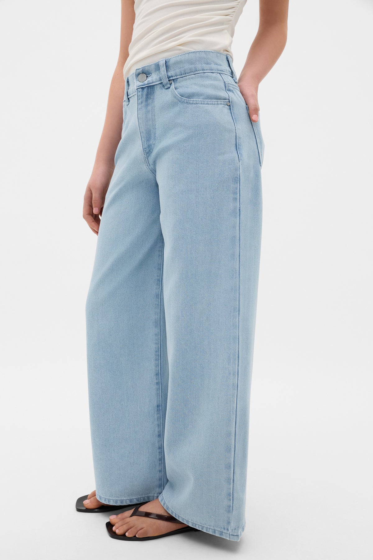 Core Straight Jean