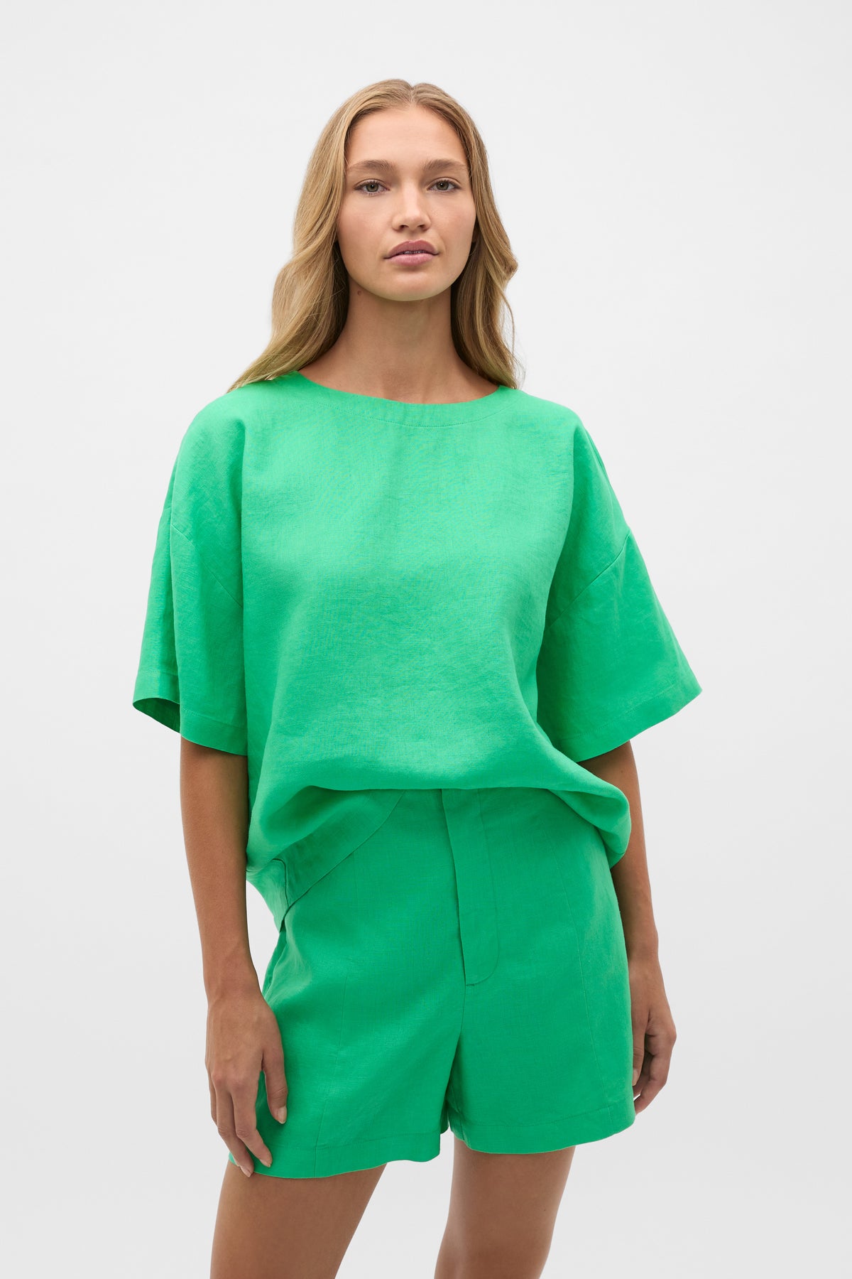 Core Linen Relaxed Tee