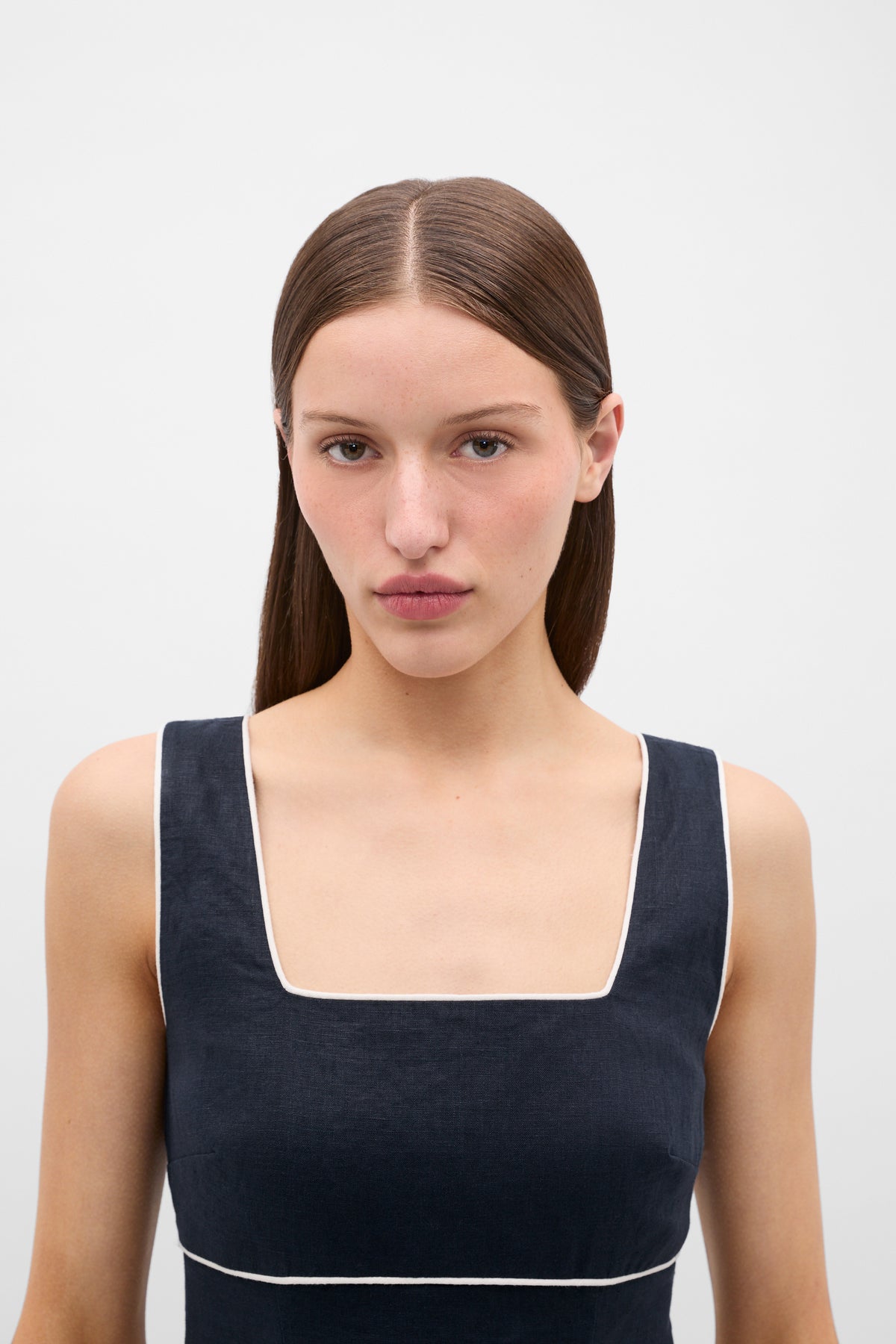 Linen Contrast Piping Midi Dress