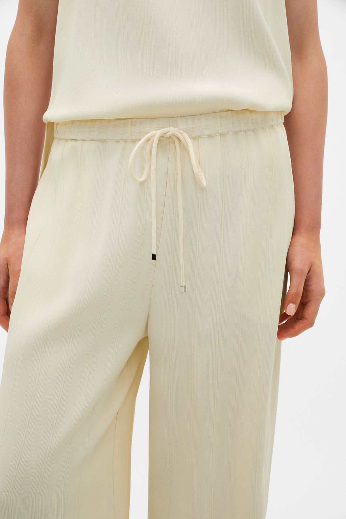 Textured Self Stripe Pant