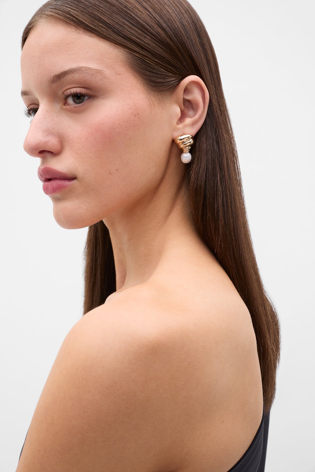 Charm Pearl Drop Earring