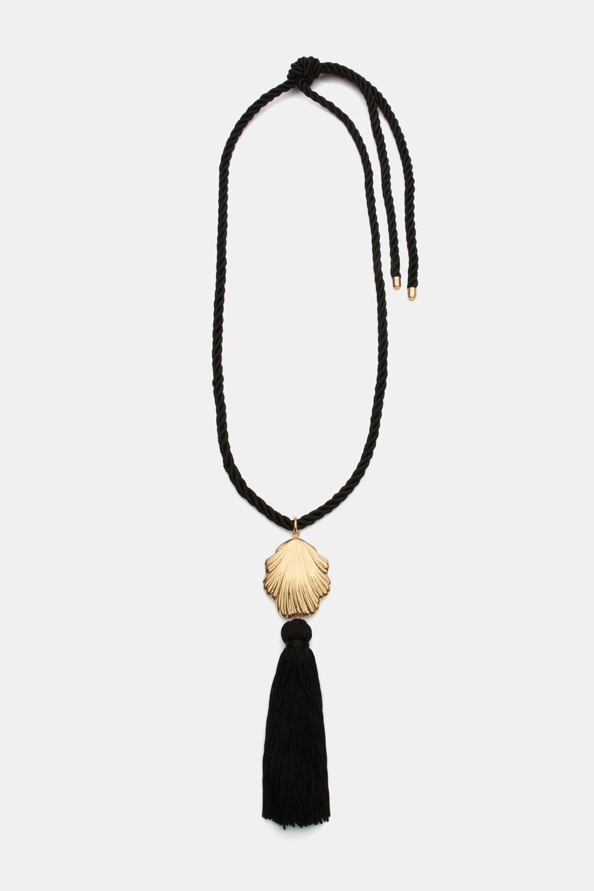 Shell Pendant Tassel Necklace
