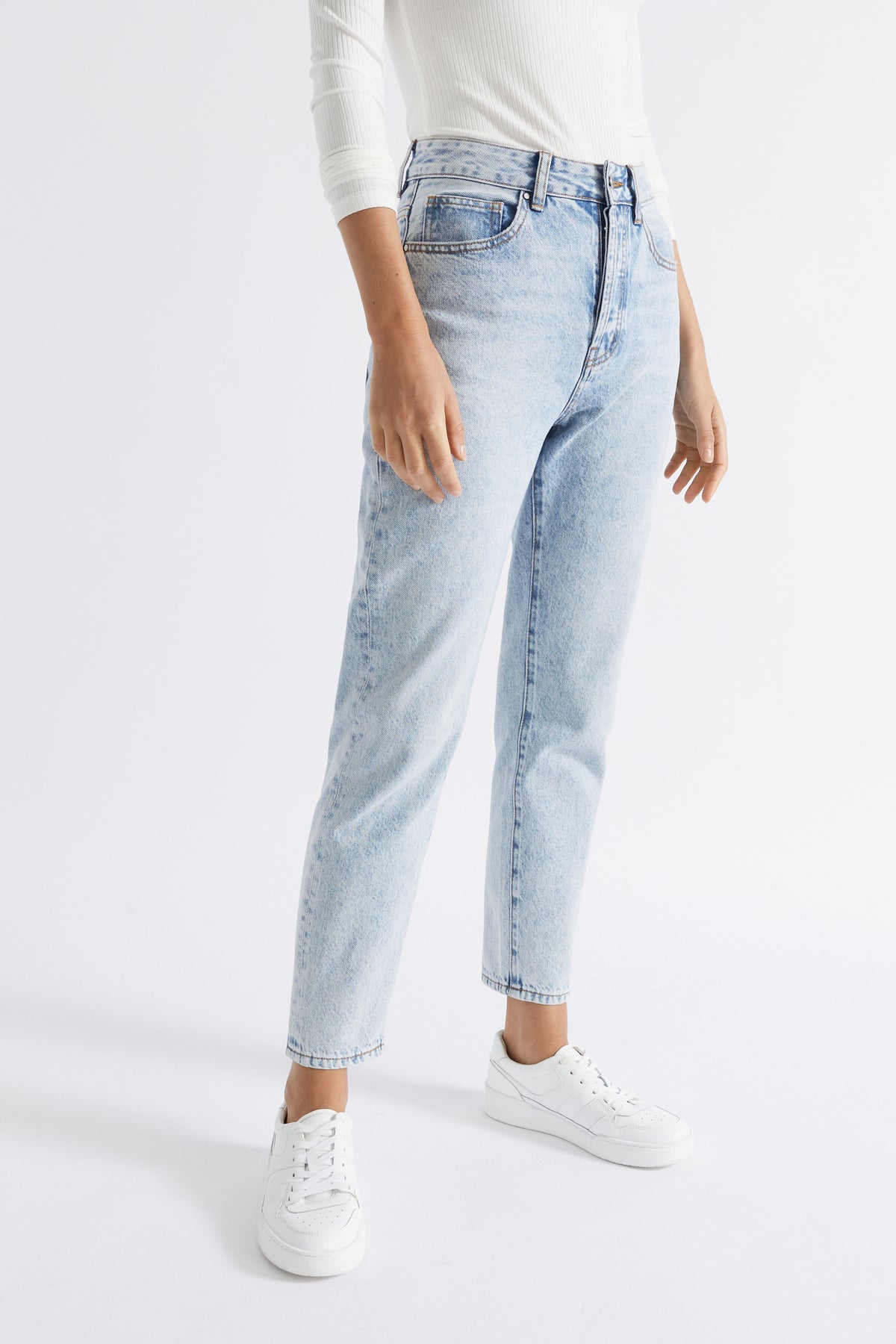 Core Slim Leg Rigid Jean